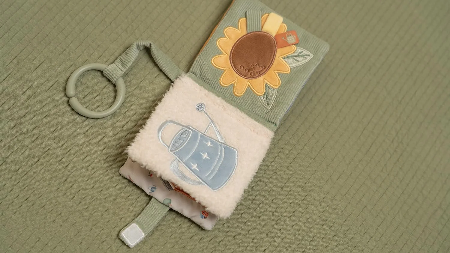 Тканинна Книжка для Коляски Little Dutch Little Farm 8819 Зелений, фото №9 Тканинна Книжка для Коляски Little Dutch Little Farm 8819 Зелений, фото №9