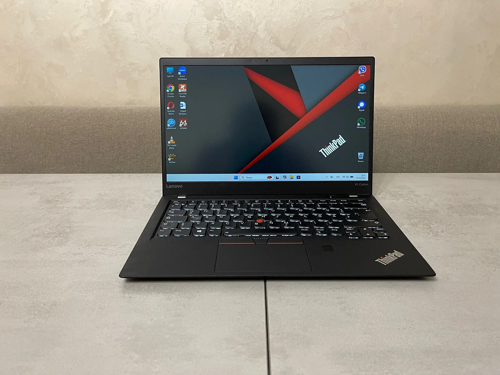 Ультрабук Lenovo ThinkPad X1 Carbon 4th Gen., 14" FHD IPS, i5-6300U, 8GB, 128GB SSD, фото №1 Ультрабук Lenovo ThinkPad X1 Carbon 4th Gen., 14" FHD IPS, i5-6300U, 8GB, 128GB SSD, фото №1