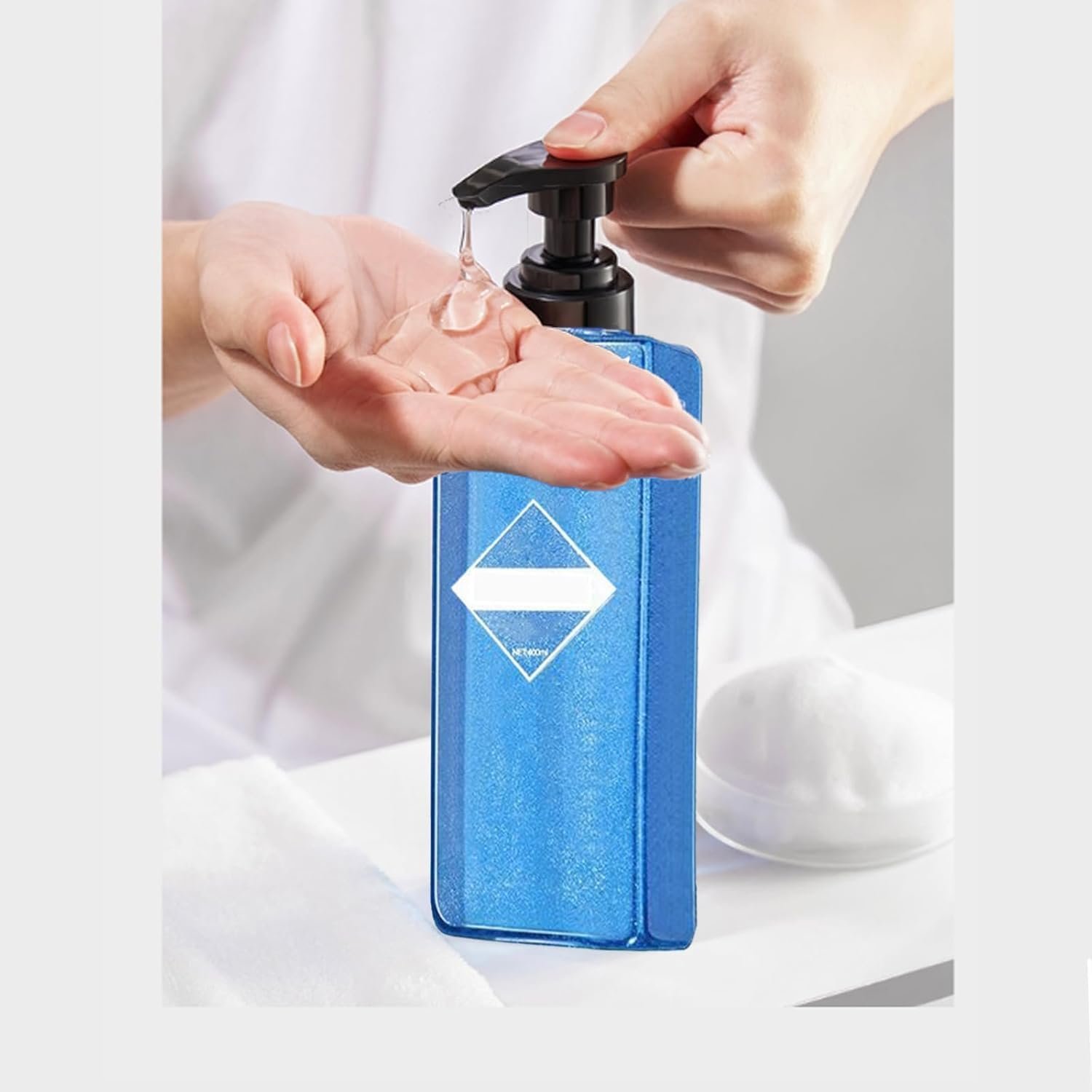 Гель для душу Salicylic Acid Oil Control Deep Cleansing Refreshing and Soothing Long-Lasting Fragrance для чоловіків, фото №2