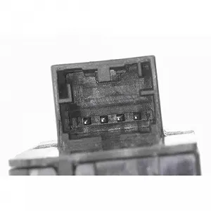 Перемикач розблокування багажника VEMO V10-73-0430 Green Mobility Parts для VW synthetic.ua - Фото 1