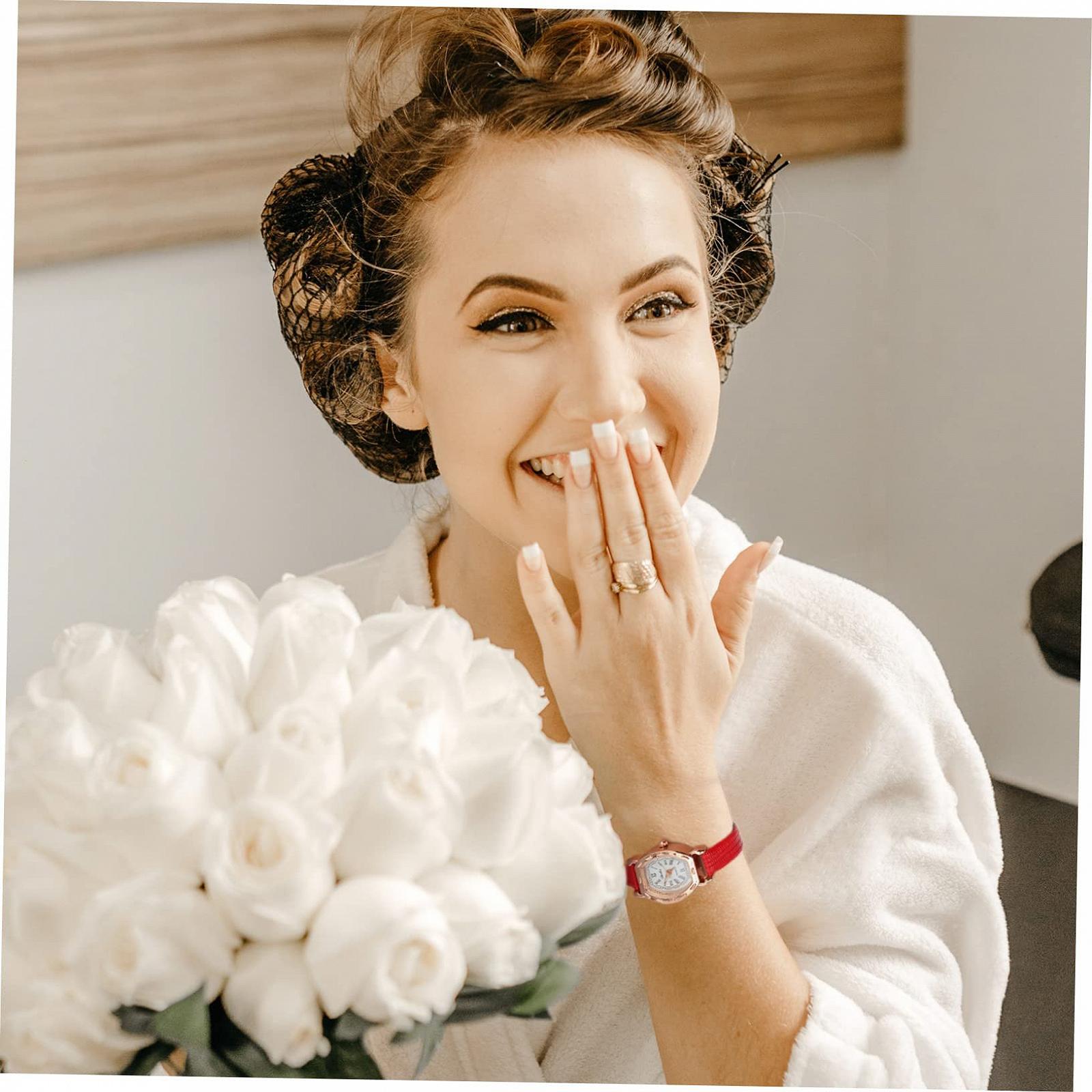 Часы прямоугольные винтажные OATIPHO Ретро браслет для девушек, женщин, кварцевые, античные, с римскими цифрами, белая кожа, фото №8 Часы прямоугольные винтажные OATIPHO Ретро браслет для девушек, женщин, кварцевые, античные, с римскими цифрами, белая кожа, фото №8