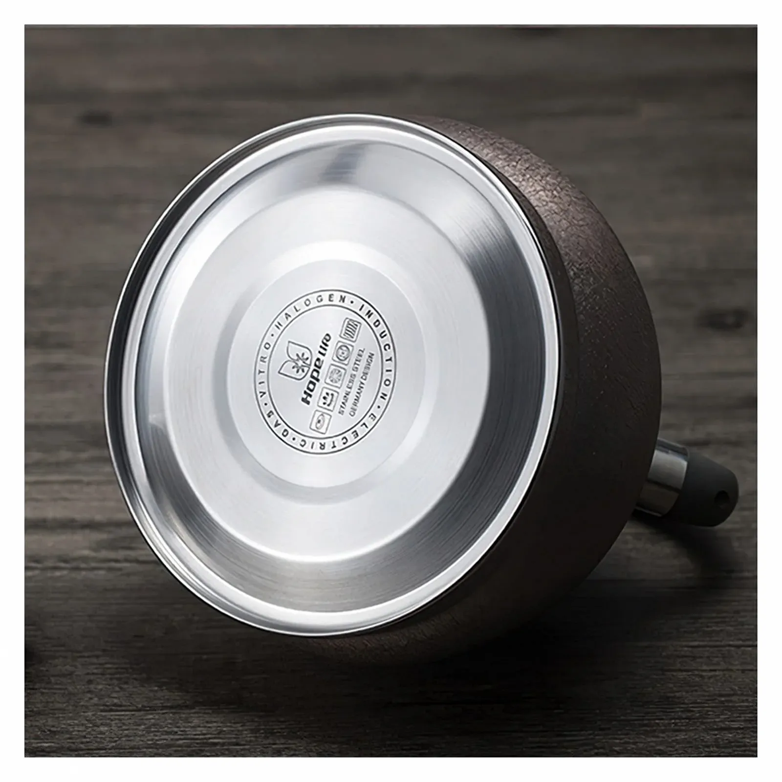 Чайник з нержавіючої сталі з свистком Hemisphere Bronze 3 L, фото №3 Чайник з нержавіючої сталі з свистком Hemisphere Bronze 3 L, фото №3