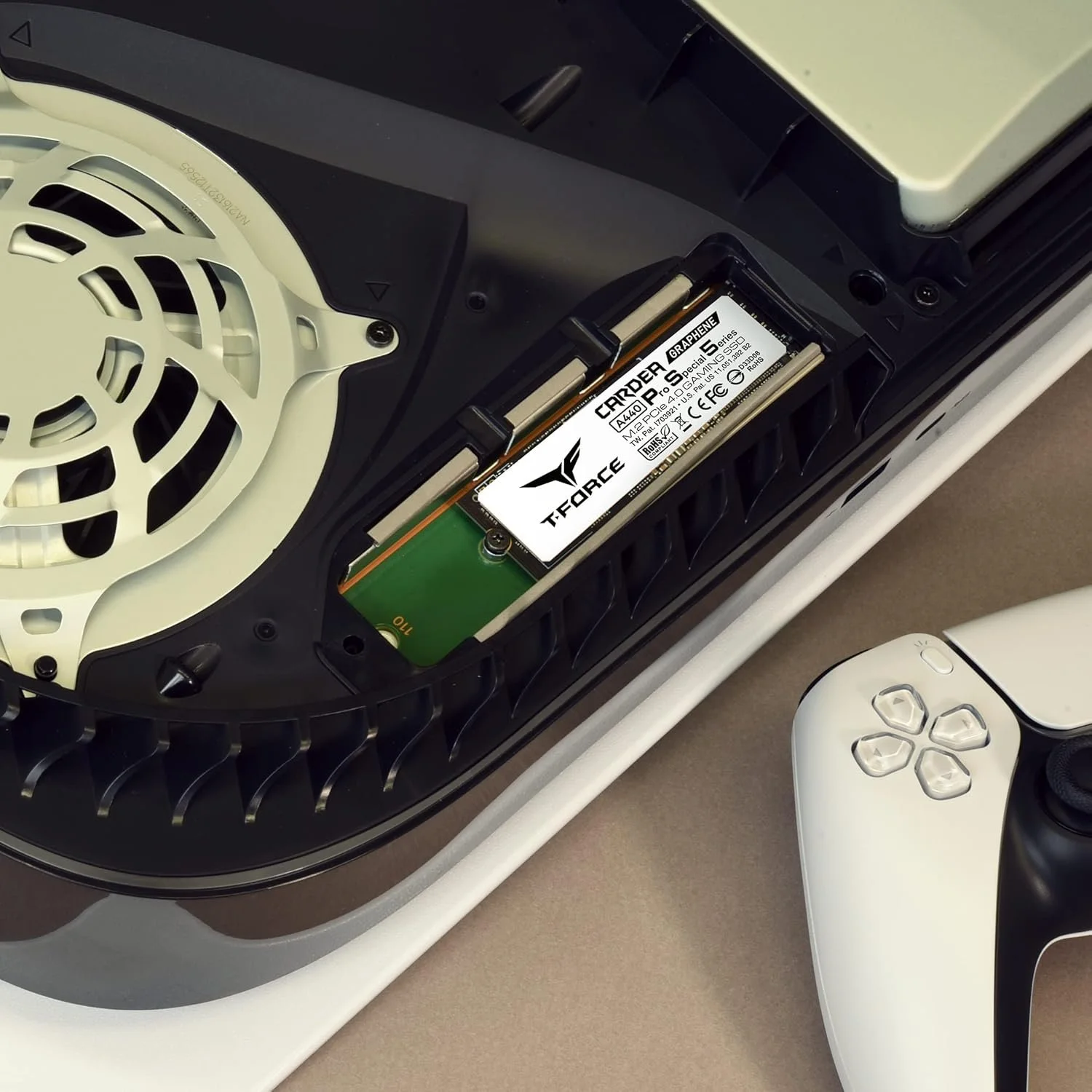 SSD диск TEAMGROUP T-Force CARDEA A440 Pro M.2 PCIe 4.0 2ТБ Белый, фото №5 SSD диск TEAMGROUP T-Force CARDEA A440 Pro M.2 PCIe 4.0 2ТБ Белый, фото №5