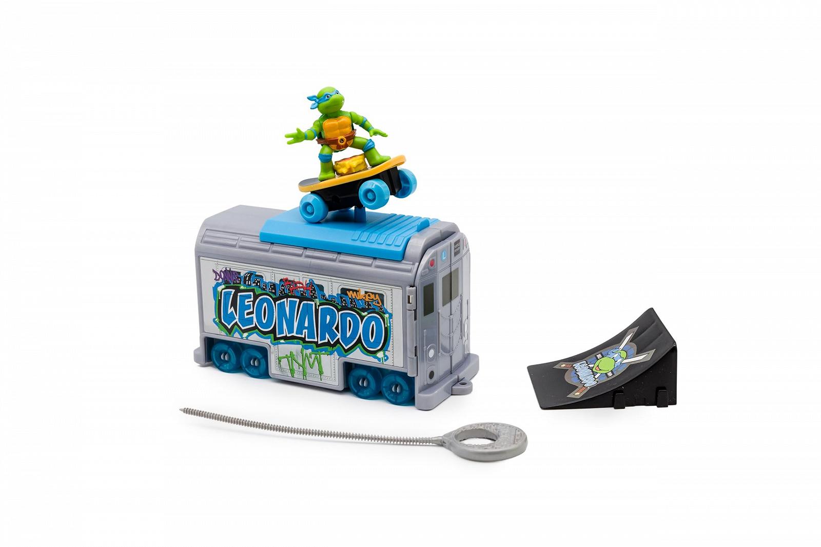 Фігурка Черепашки-ніндзя Леонардо Switch Kick Underground Launcher TMNT Classic Edition, фото №4
