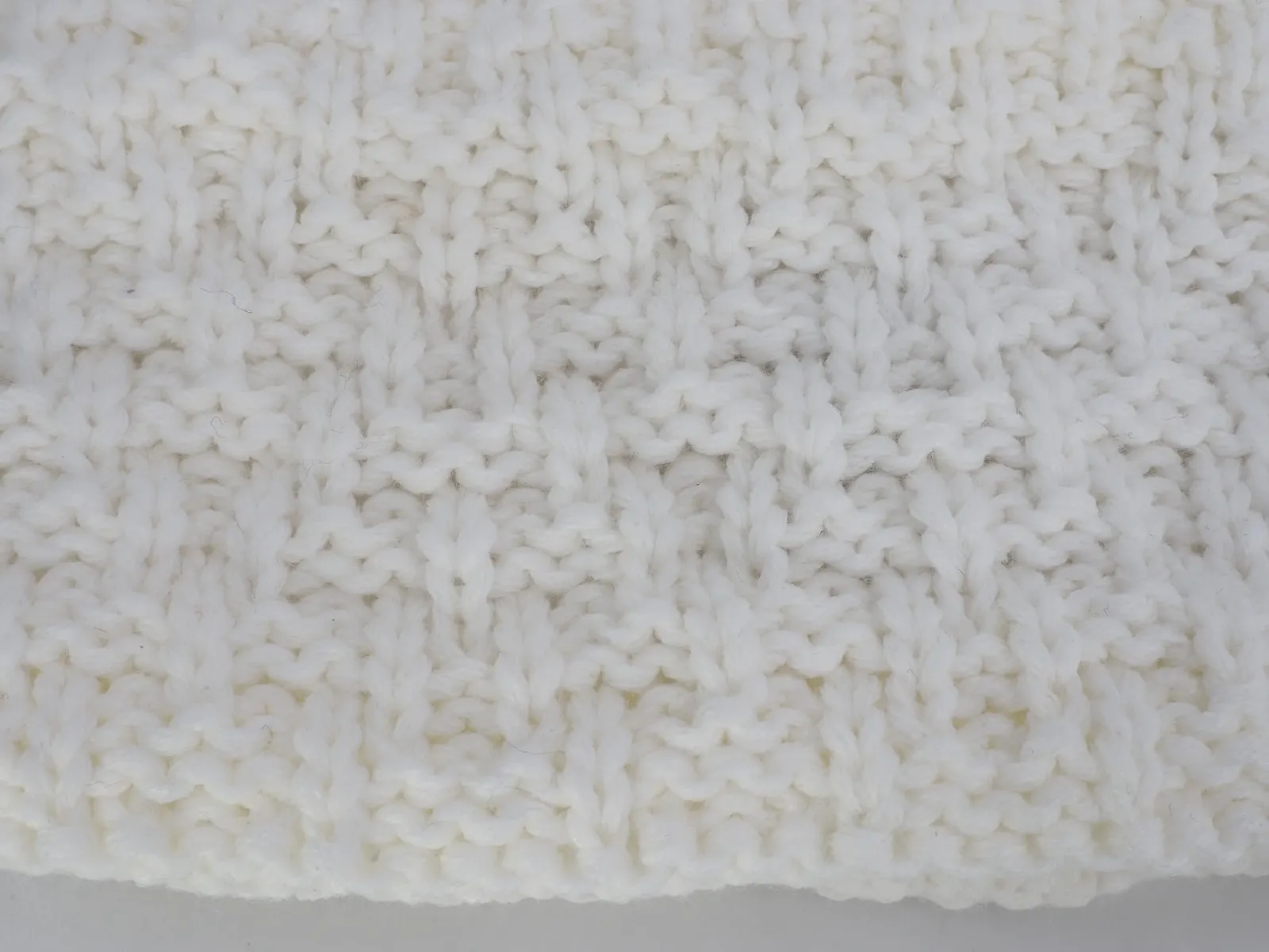 Пов'язка на голову зимова SABBOT Жіноча Широка з флісом Біла, фото №4 Пов'язка на голову зимова SABBOT Жіноча Широка з флісом Біла, фото №4