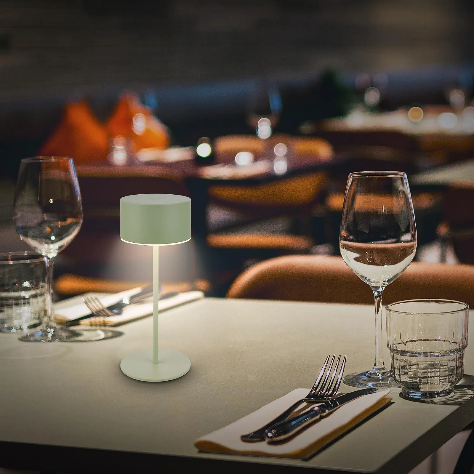 Светодиодная настольная лампа BRILONER беспроводная IP44 со световым краем сенсорная диммируемая аккумуляторная 8 x 19 см Шалфейный зеленый, фото №4