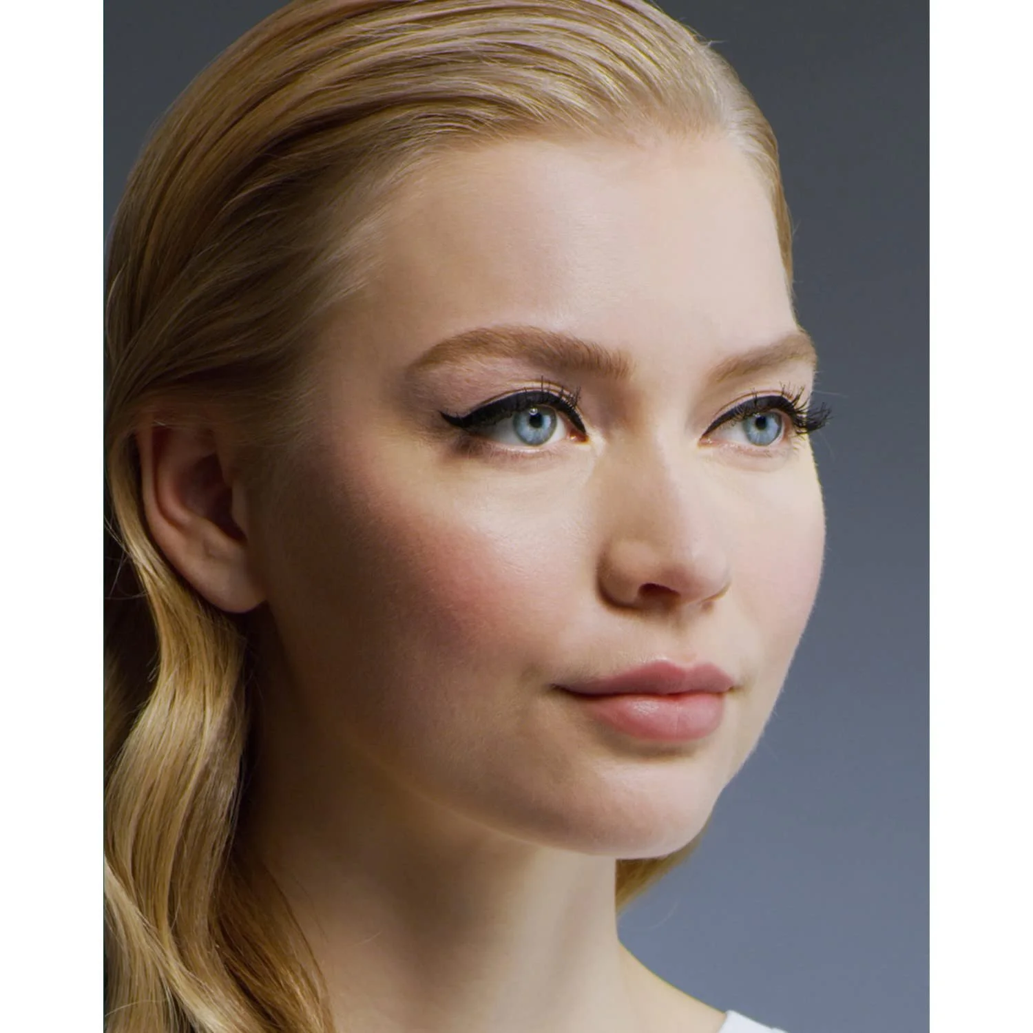 Eyeliner L'Oréal Paris Signature №9 Фуксия, фото №5