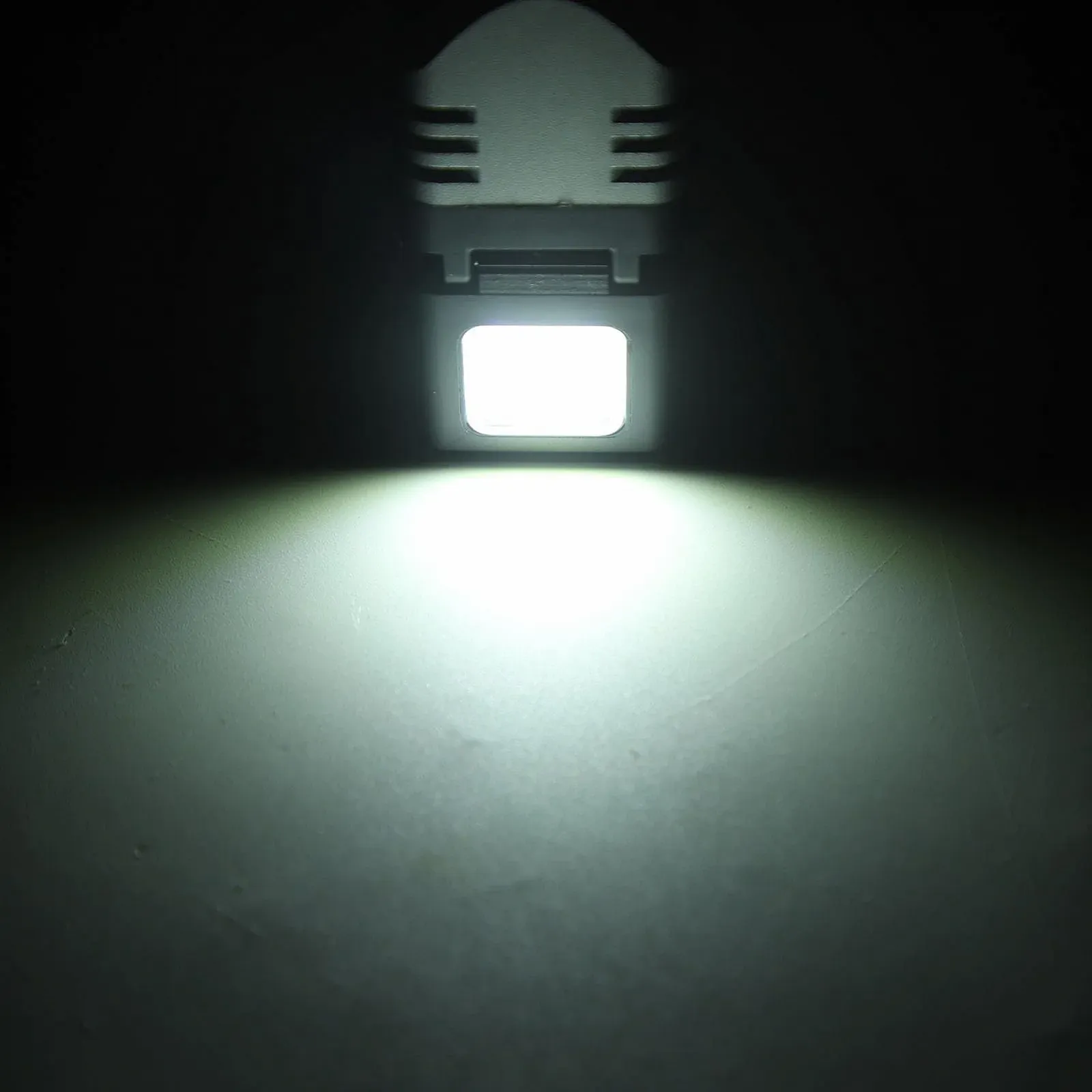 Ручной фонарик EVTSCAN с автомобильным штекером, перезаряжаемый, с двойным источником света, сверхъяркий, мини (одинарный свет), фото №2 Ручной фонарик EVTSCAN с автомобильным штекером, перезаряжаемый, с двойным источником света, сверхъяркий, мини (одинарный свет), фото №2