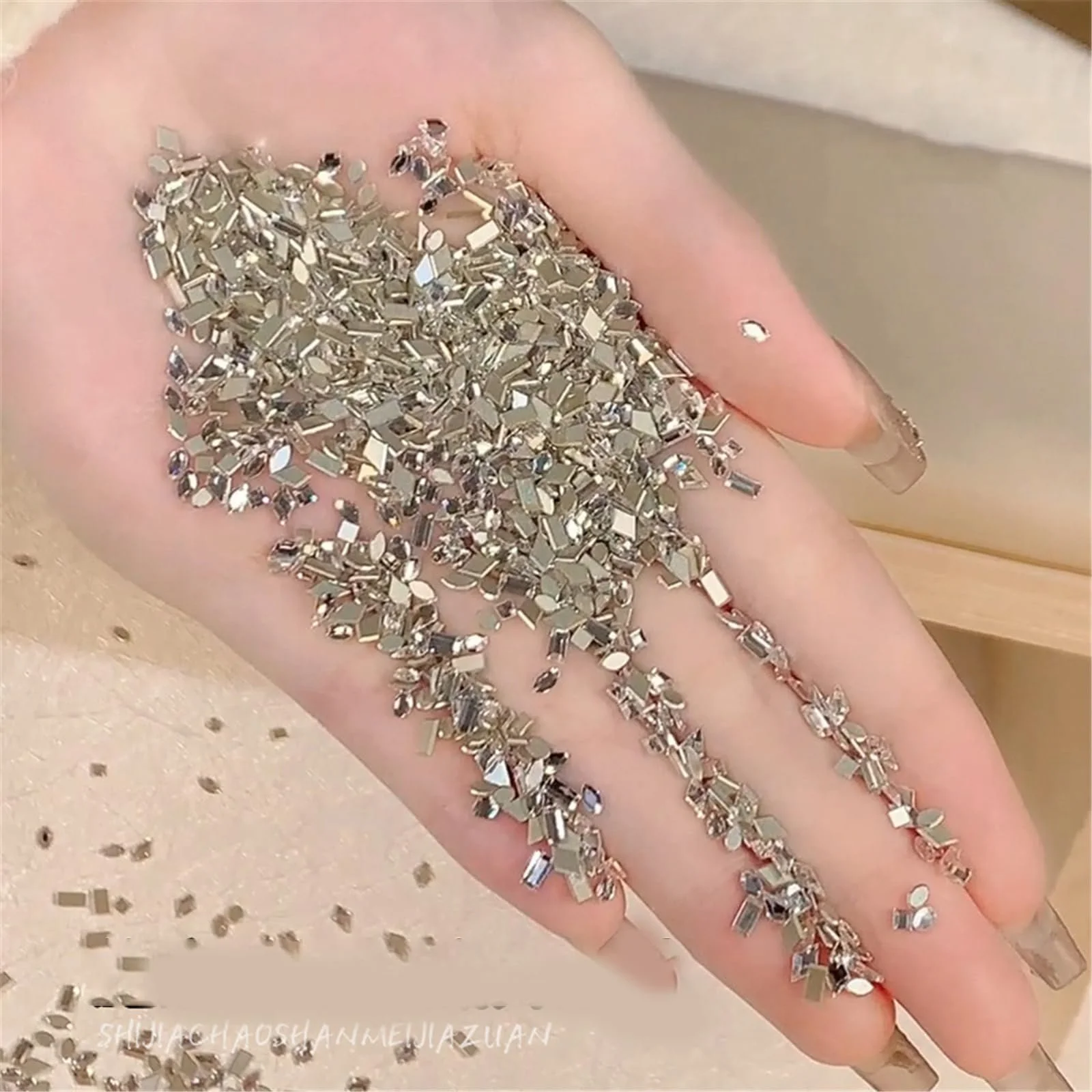 Стразы 100 шт. Декоративные аксессуары для ногтей Простые в установке и удалении, фото №7