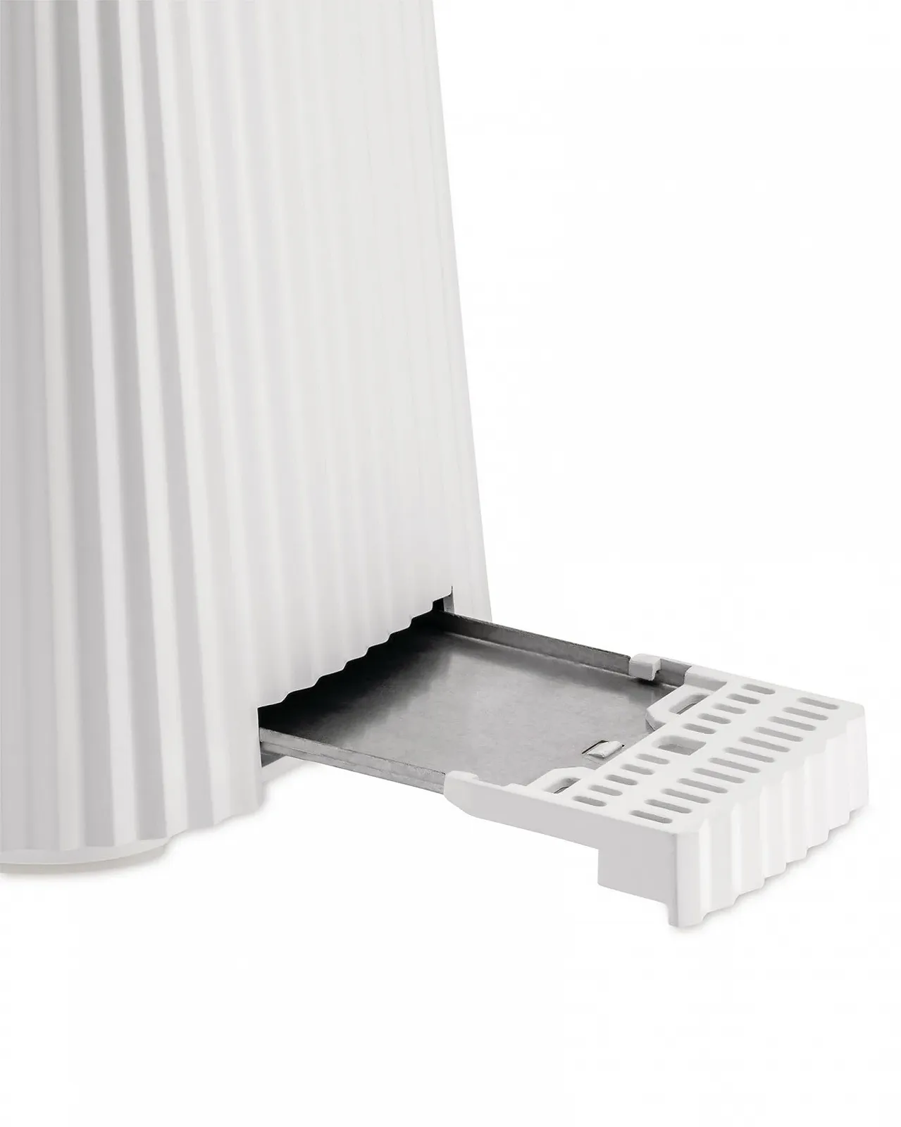 Тостер Alessi Plisse MDL08 W, 6 рівнів підсмажування, європейська вилка, 850 Вт, білий, фото №3 Тостер Alessi Plisse MDL08 W, 6 рівнів підсмажування, європейська вилка, 850 Вт, білий, фото №3