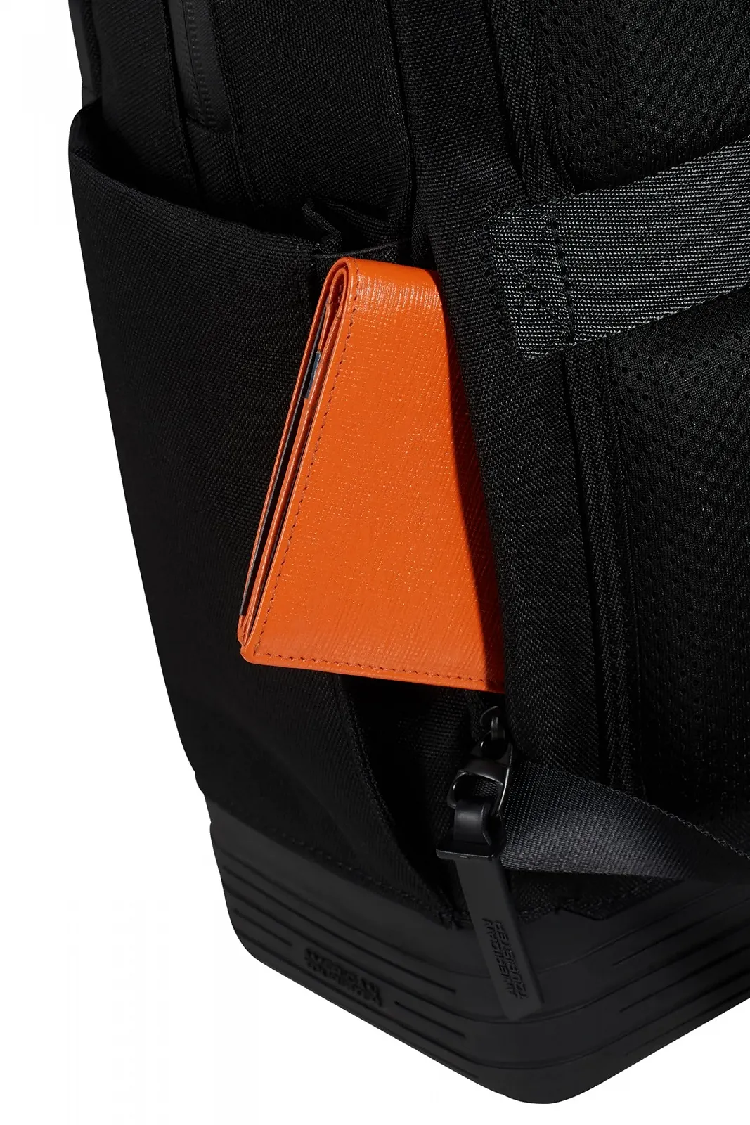 Бізнес-рюкзак American Tourister Soulpack Ryanair 15 дюймів 39 x 30 x 20 см 17 л Чорний, фото №8 Бізнес-рюкзак American Tourister Soulpack Ryanair 15 дюймів 39 x 30 x 20 см 17 л Чорний, фото №8