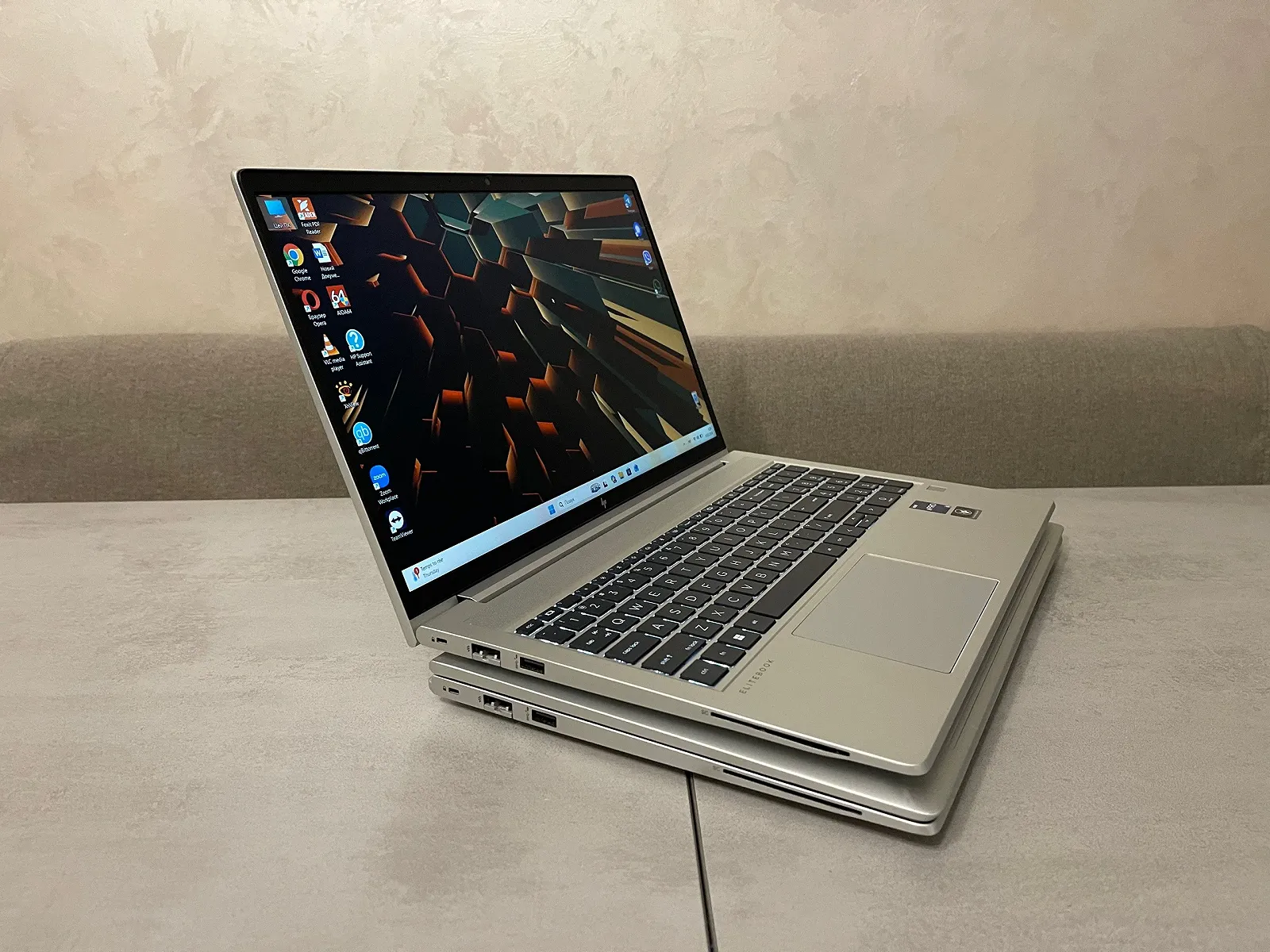 Ультрабук HP EliteBook 650 G9, 15,6" FHD IPS, i5-1245U, 16GB, 256GB SSD, фото №2 Ультрабук HP EliteBook 650 G9, 15,6" FHD IPS, i5-1245U, 16GB, 256GB SSD, фото №2