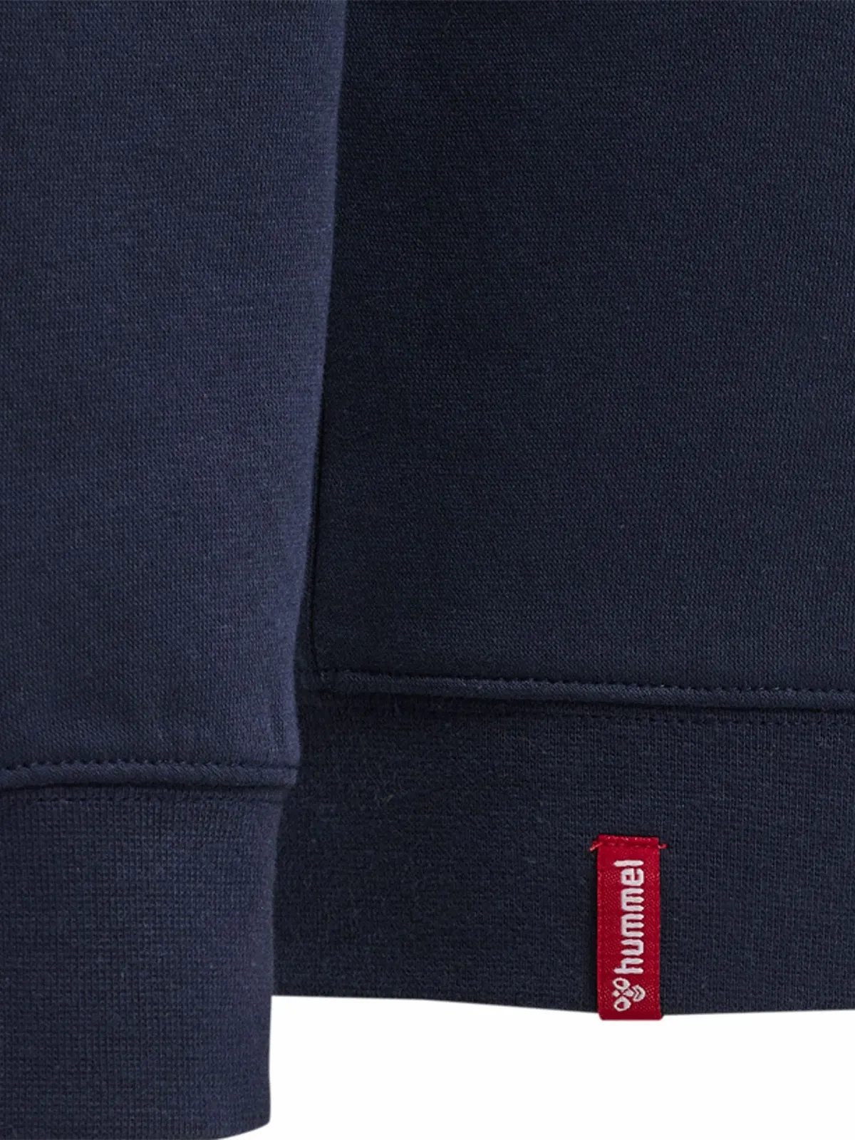 Свитшот Hummel Unisex Kinder Hmlred Classic Детский Свитер, фото №3 Свитшот Hummel Unisex Kinder Hmlred Classic Детский Свитер, фото №3