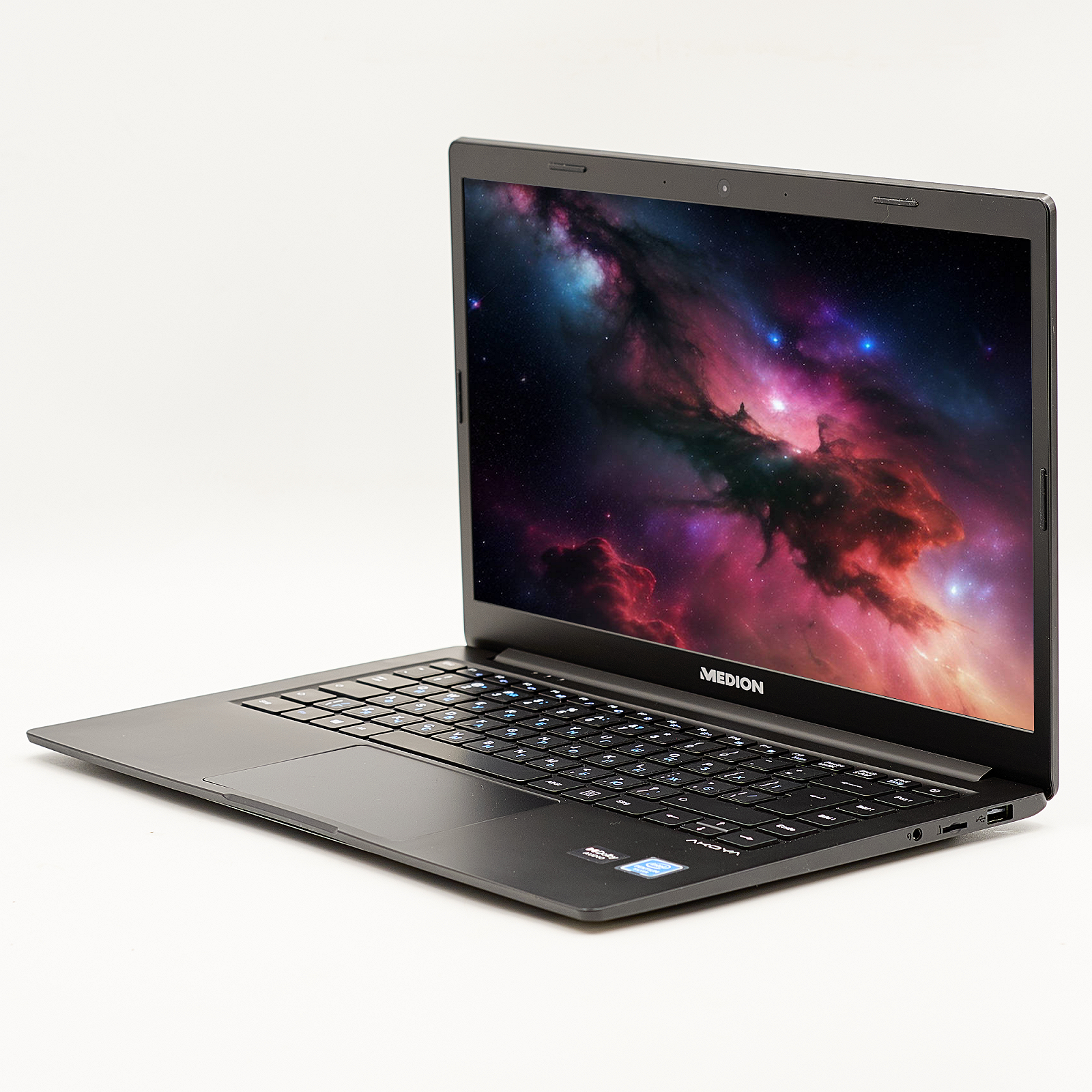 Ноутбук Medion Akoya E4252 14" Intel 8 ГБ RAM 512 ГБ SSD Intel UHD Graphics FullHD IPS Метал Win10, фото №3