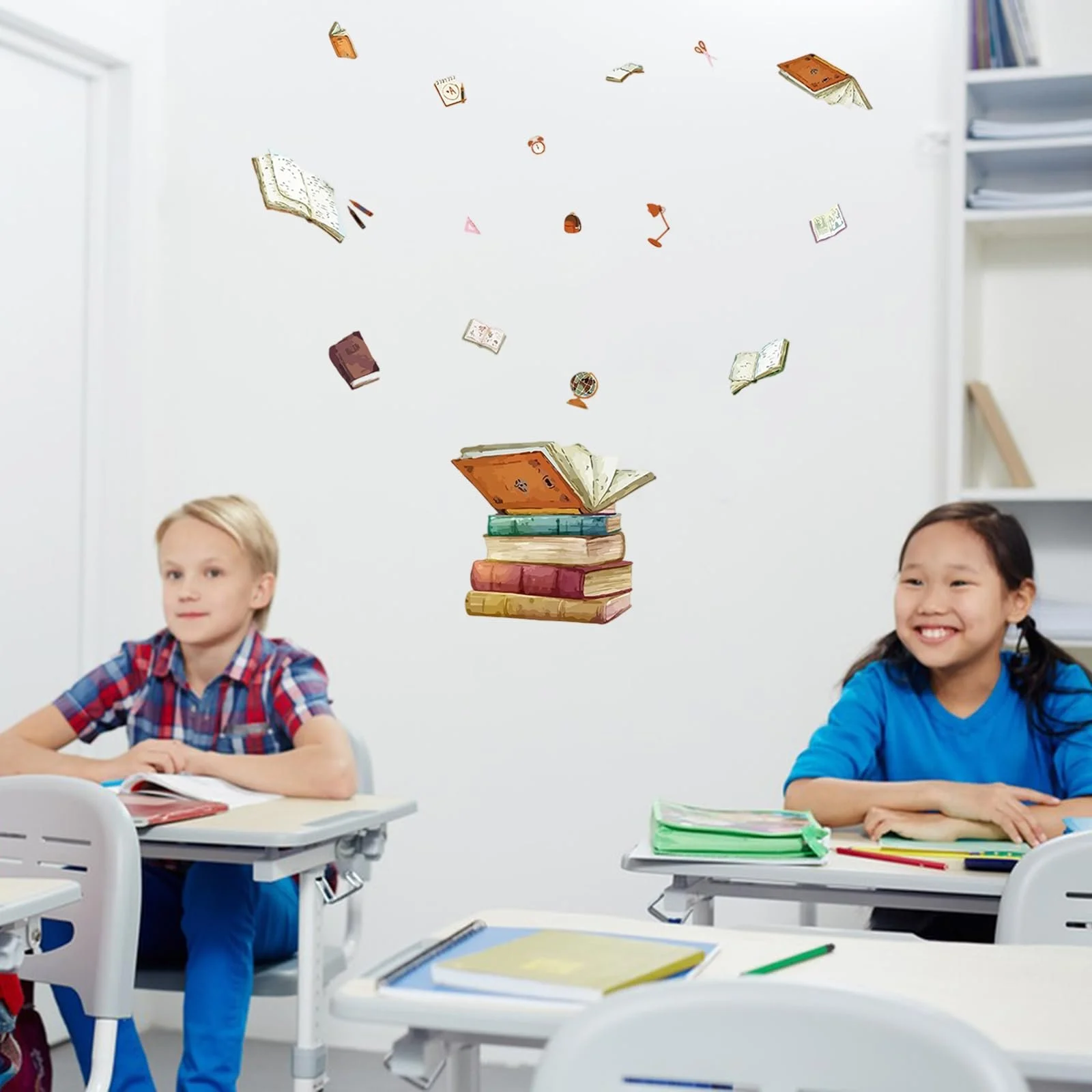 Наклейка на стіну SUPERDANT Чарівна книга Книги, що летять Вінілова 80 x 39 см, фото №4