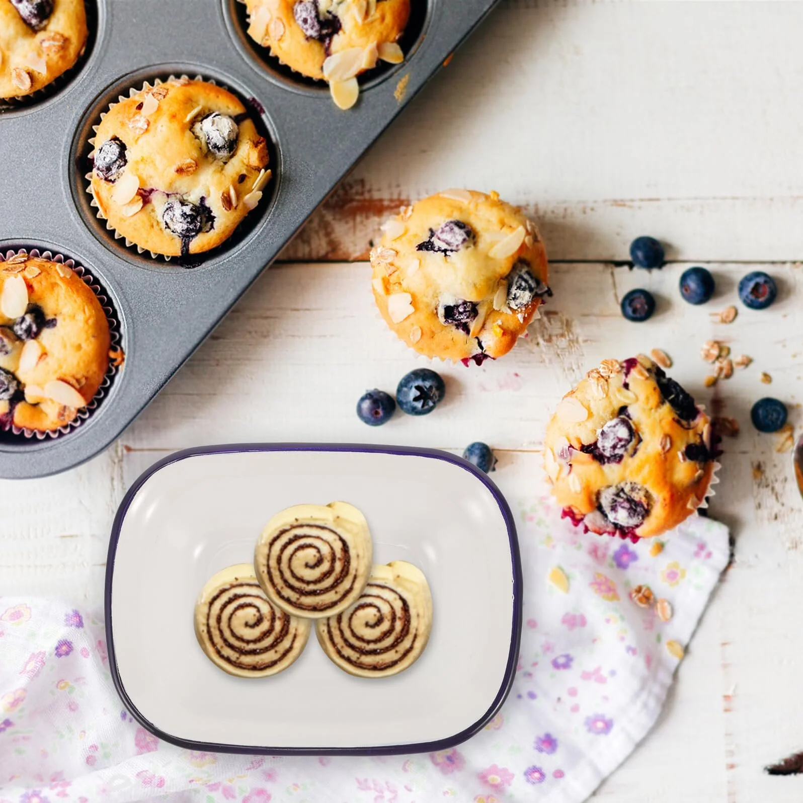 Форма для запекания OUNONA прямоугольная эмалированная с синим краем, фото №6