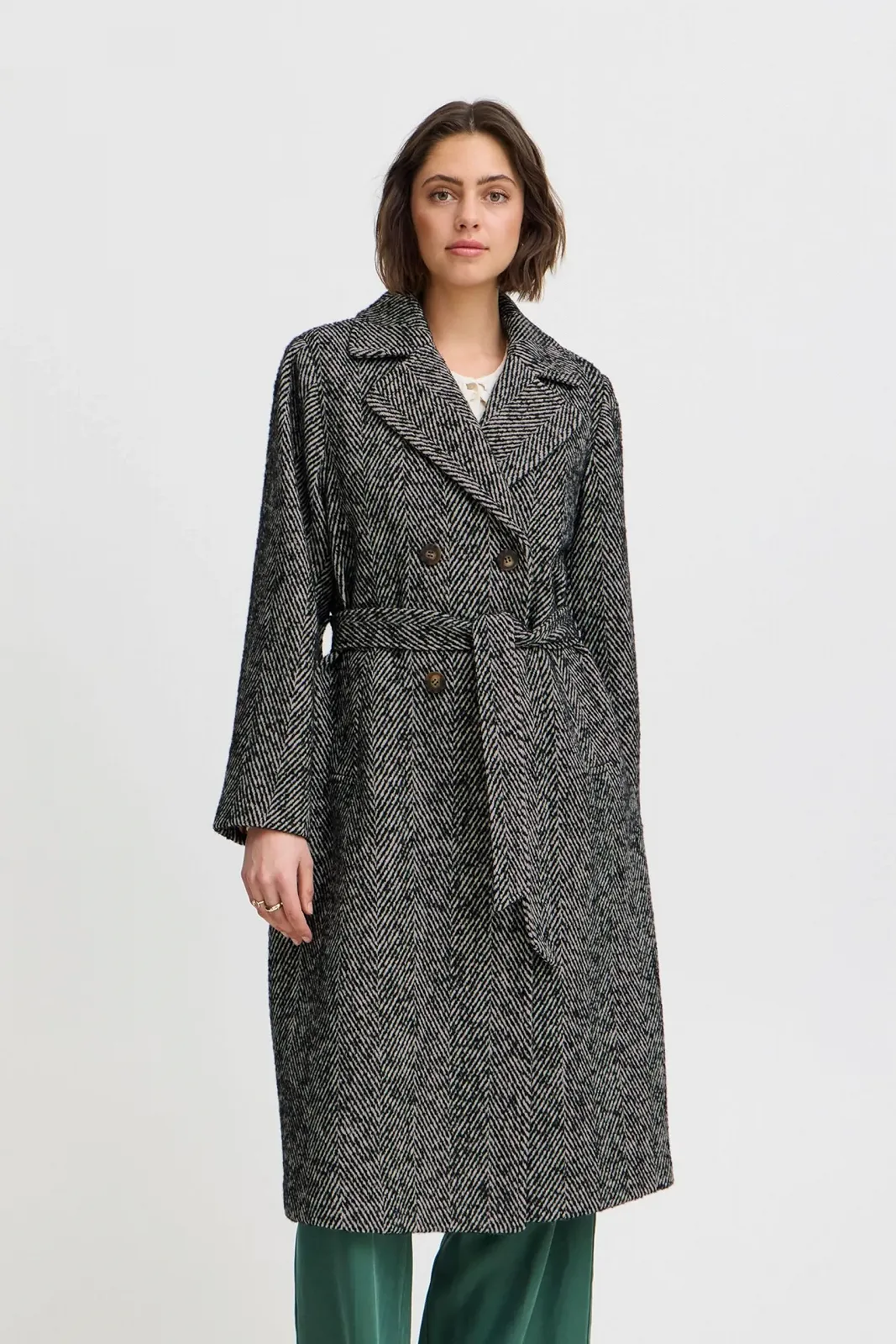 Пальто Atelier Rêve IRJesse Жіноче Зимове з Поясом Комір з Лацканами Стандартний Крій, фото №2 Пальто Atelier Rêve IRJesse Жіноче Зимове з Поясом Комір з Лацканами Стандартний Крій, фото №2