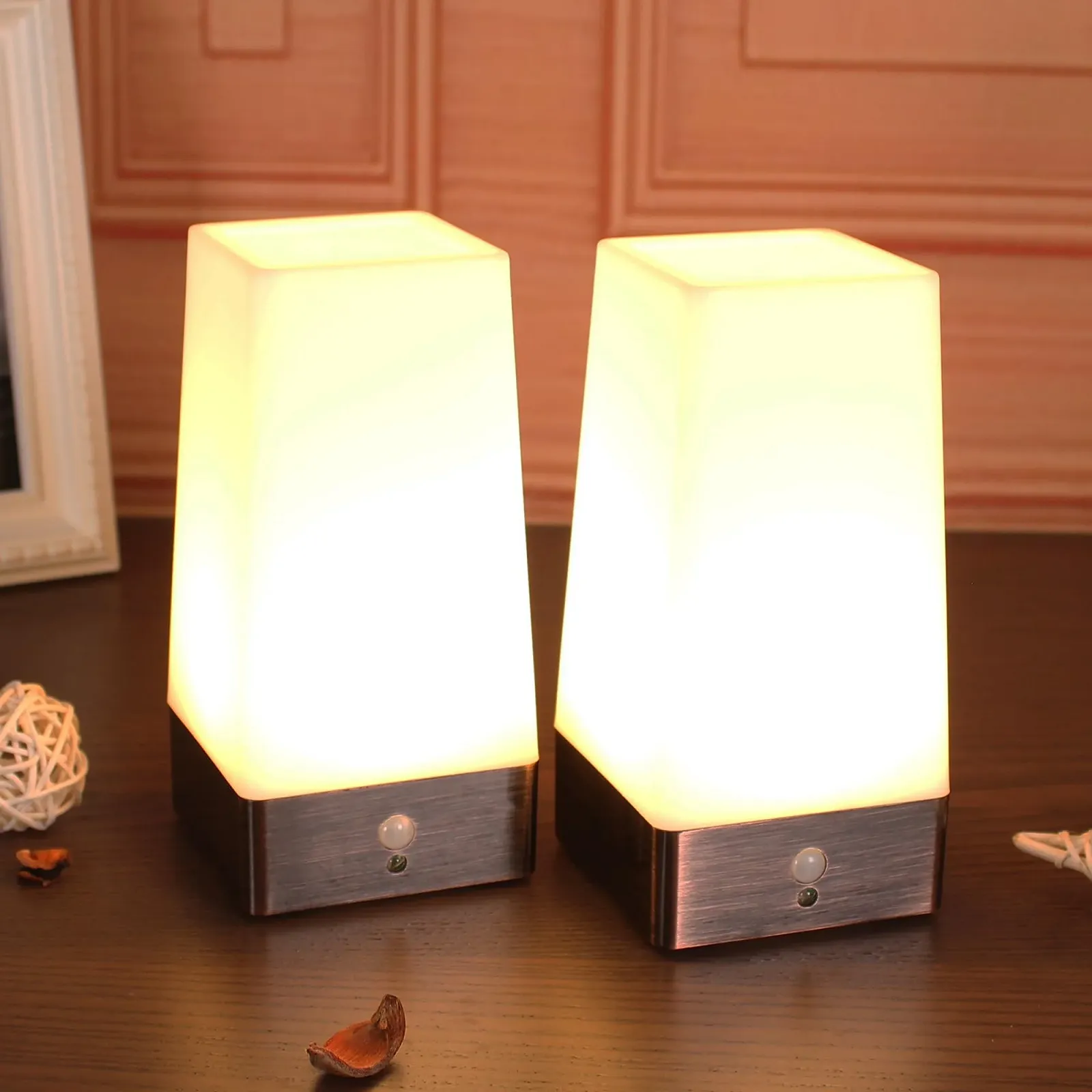 Настільна лампа WRalwaysLX Wireless PIR Motion Sensor LED 3 режими на батарейках 3 x 1.5 В AAA Набір 2 шт., фото №1