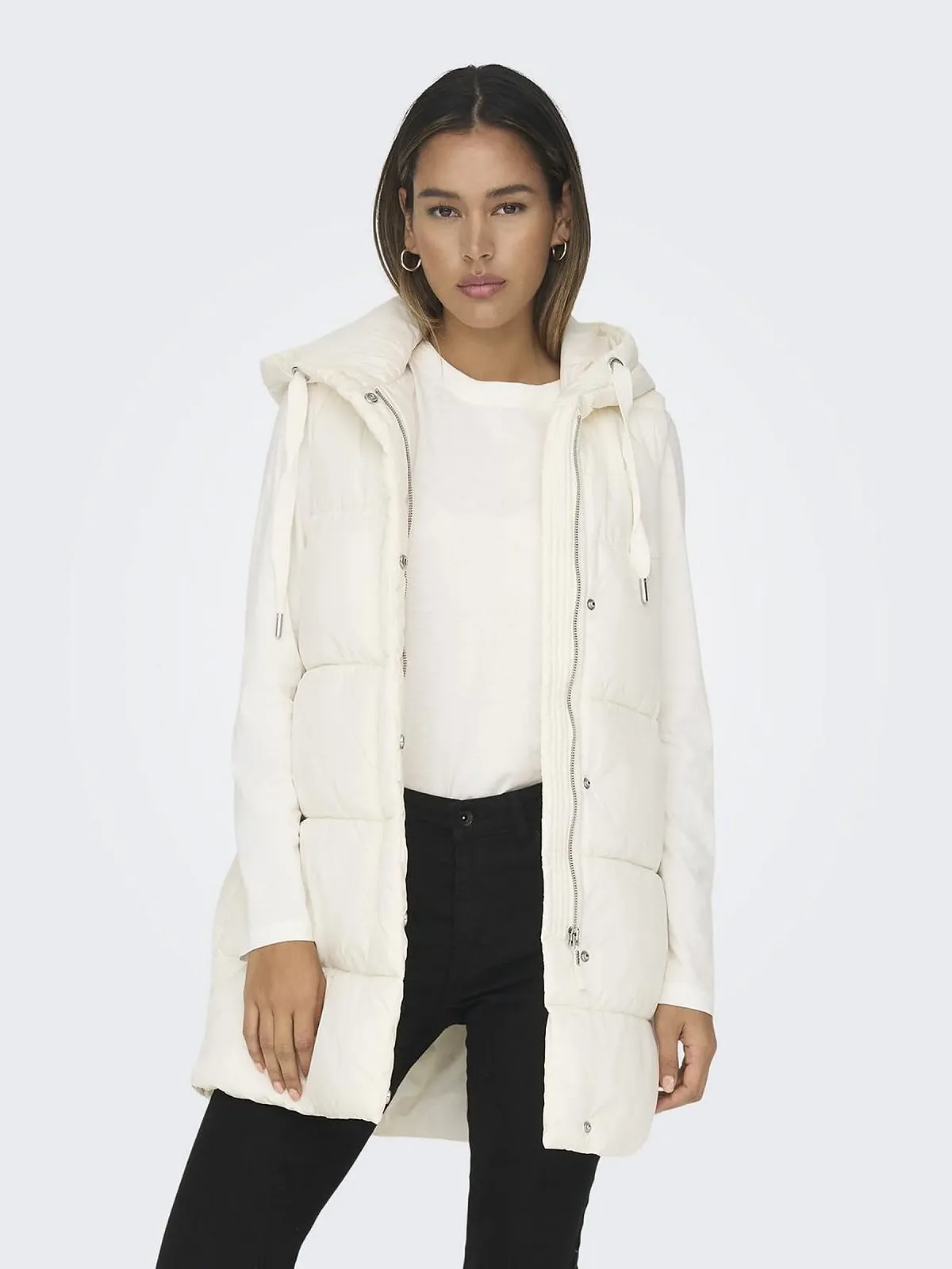 Жилет ONLY Onlasta Puffer Waistcoat CC OTW Жіночий, фото №4 Жилет ONLY Onlasta Puffer Waistcoat CC OTW Жіночий, фото №4
