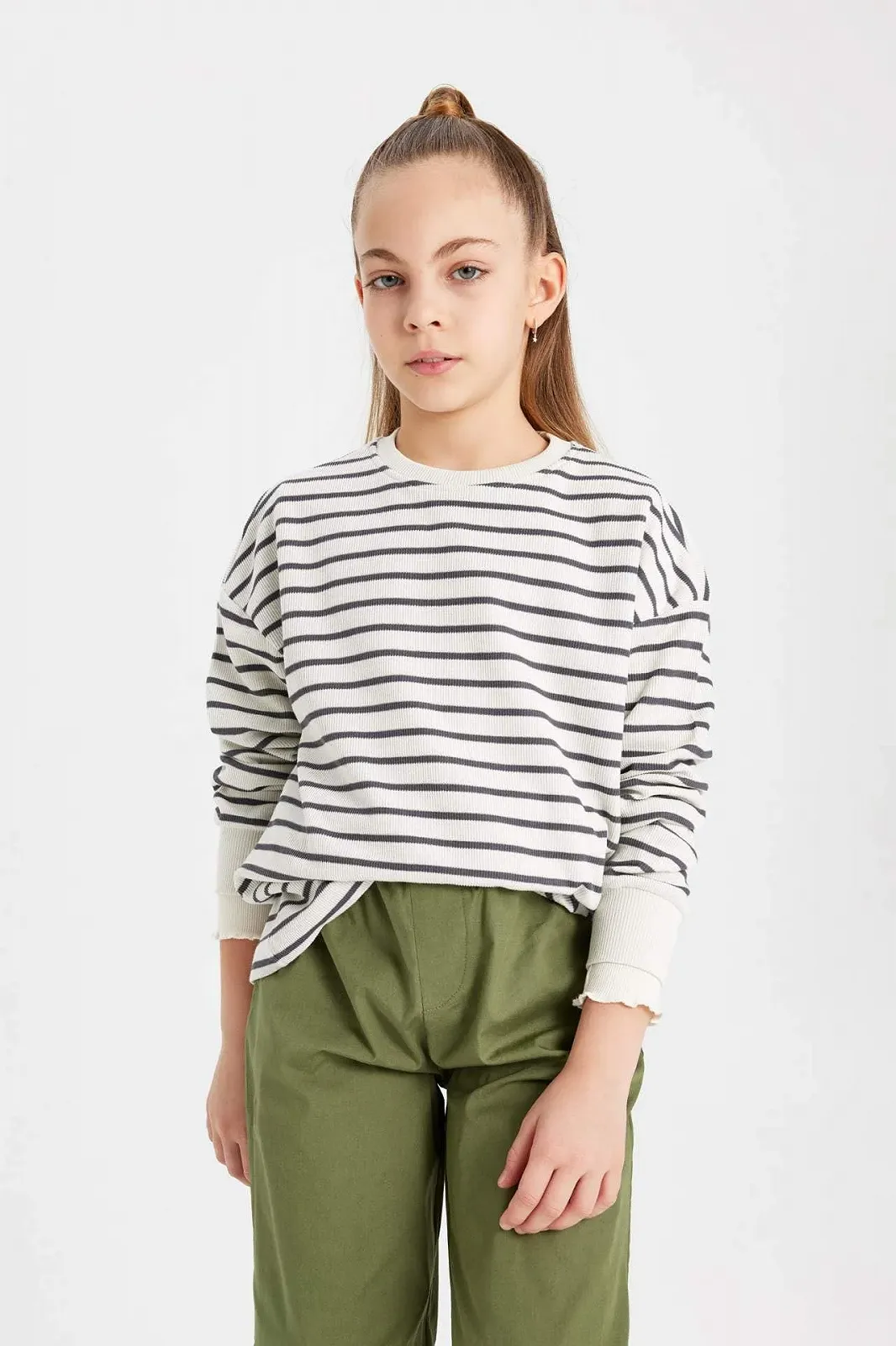 Свитшот DeFacto для девочек, фото №3