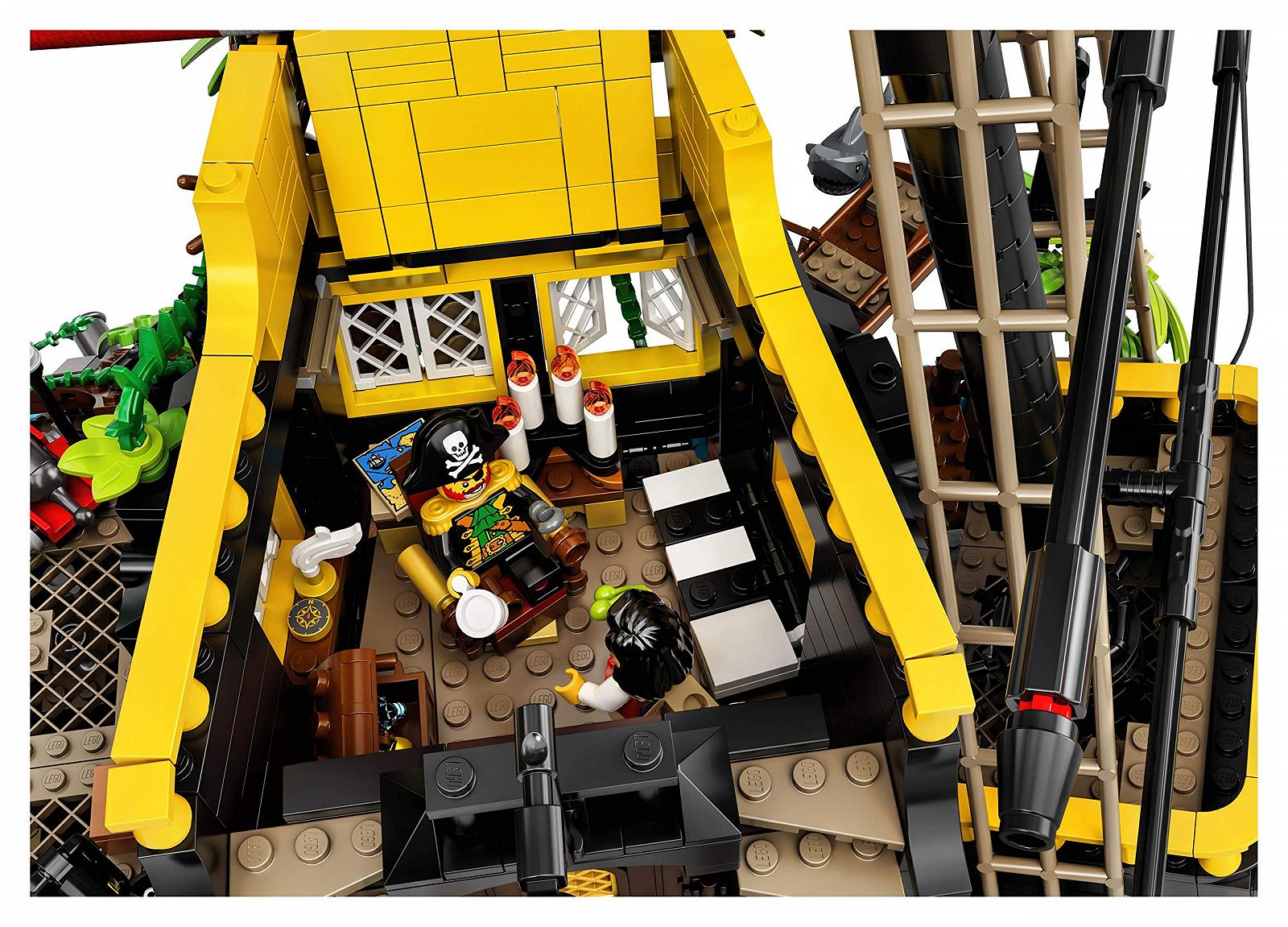 LEGO Ideas Pirates of Barracuda Bay (21322) 2545 штук, фото №2 LEGO Ideas Pirates of Barracuda Bay (21322) 2545 штук, фото №2