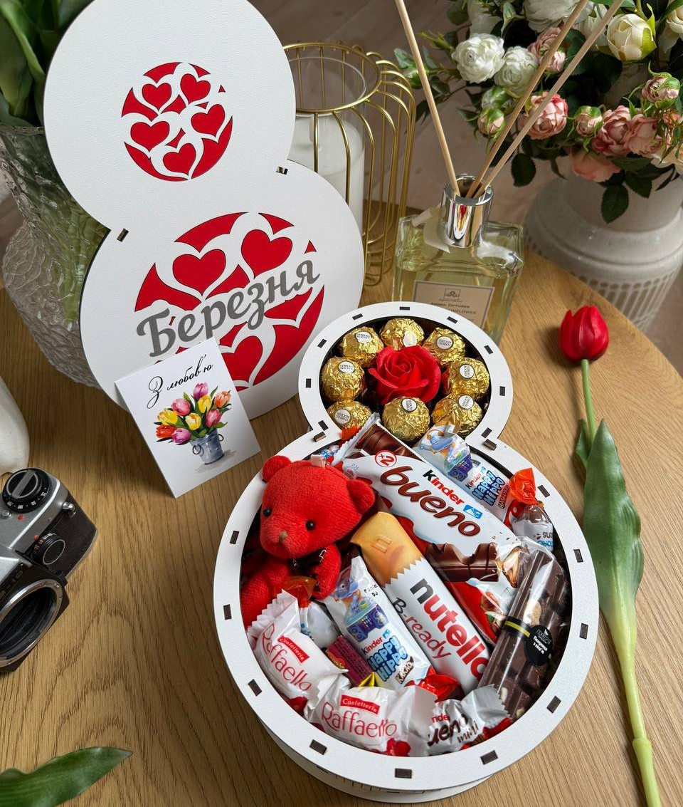 Набор конфет на 8 марта для женщины, фото №1