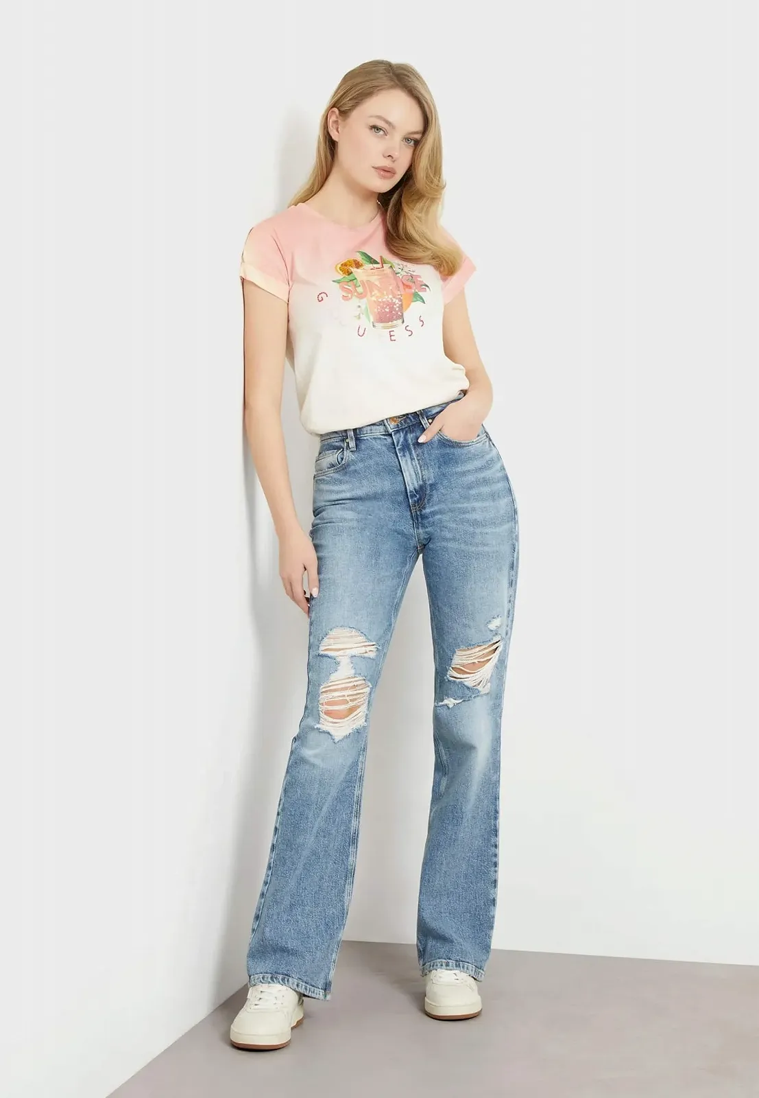 Жіноча футболка GUESS JEANS / Персиковий градієнт / Розмір S, фото №2 Жіноча футболка GUESS JEANS / Персиковий градієнт / Розмір S, фото №2