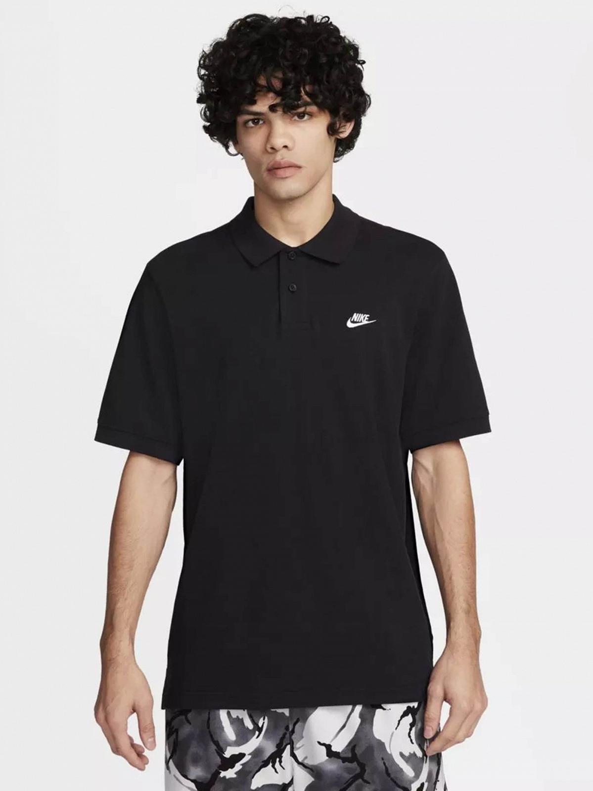 Футболка Nike Club FN3894-010 S, фото №1