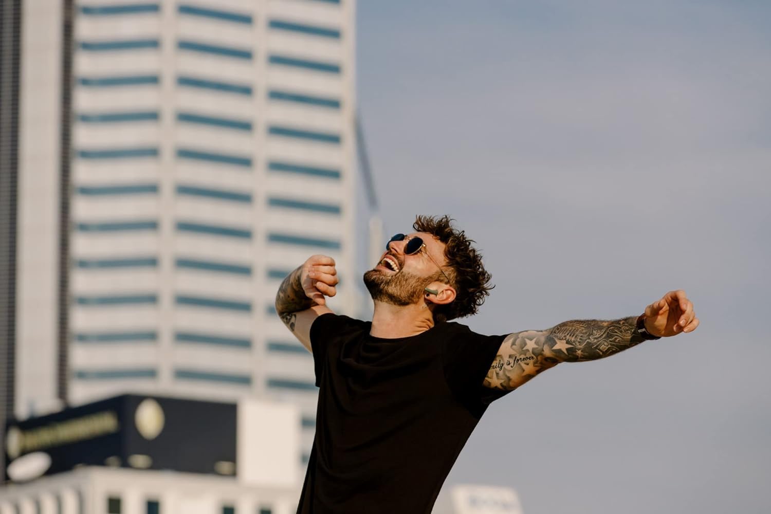 Наушники Defunc True Wireless Earbuds True Basic IPX4 Водонепроницаемые Внутриканальные Наушники 5.0 Bluetooth Стерео Наушники Встроенный Микрофон, Долгое Время Воспроизведения и Зарядный Чехол Черный, фото №4