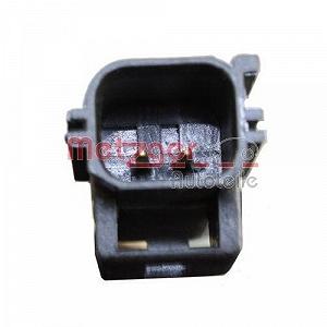 Датчик частоты вращения колеса METZGER 09001032 для LAND ROVER задний цена на synthetic.ua - Фото 1 Датчик частоты вращения колеса METZGER 09001032 для LAND ROVER задний synthetic.ua - Фото 1