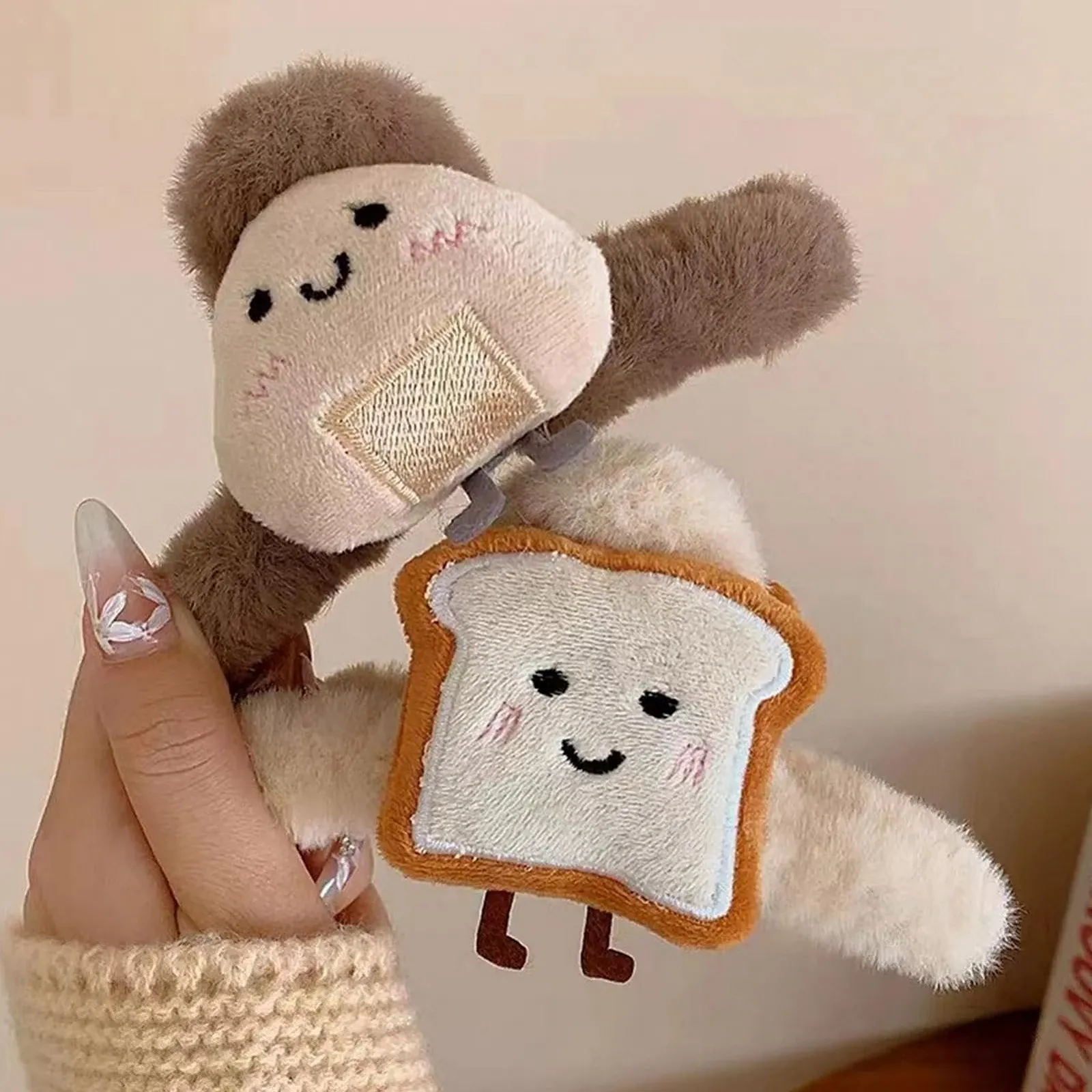 Плюшевая заколка-краб для волос Милая заколка для волос с начинкой в виде еды Стильное головное украшение Модное украшение для волос Толстые длинные заколки для волос для женщин и девушек, фото №6