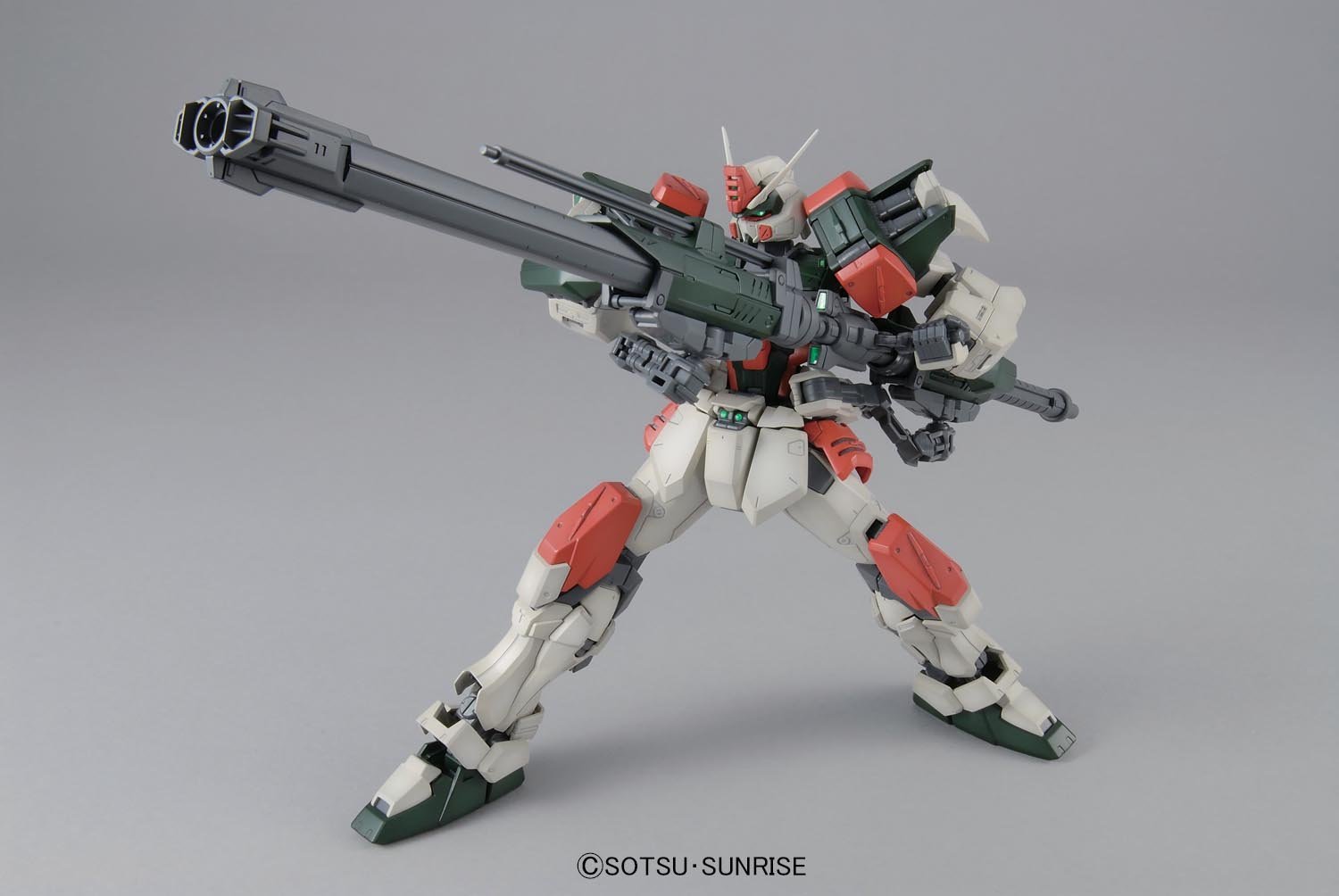 Модель Bandai Hobby Buster Gundam Seed 1/100 Master Grade, фото №3