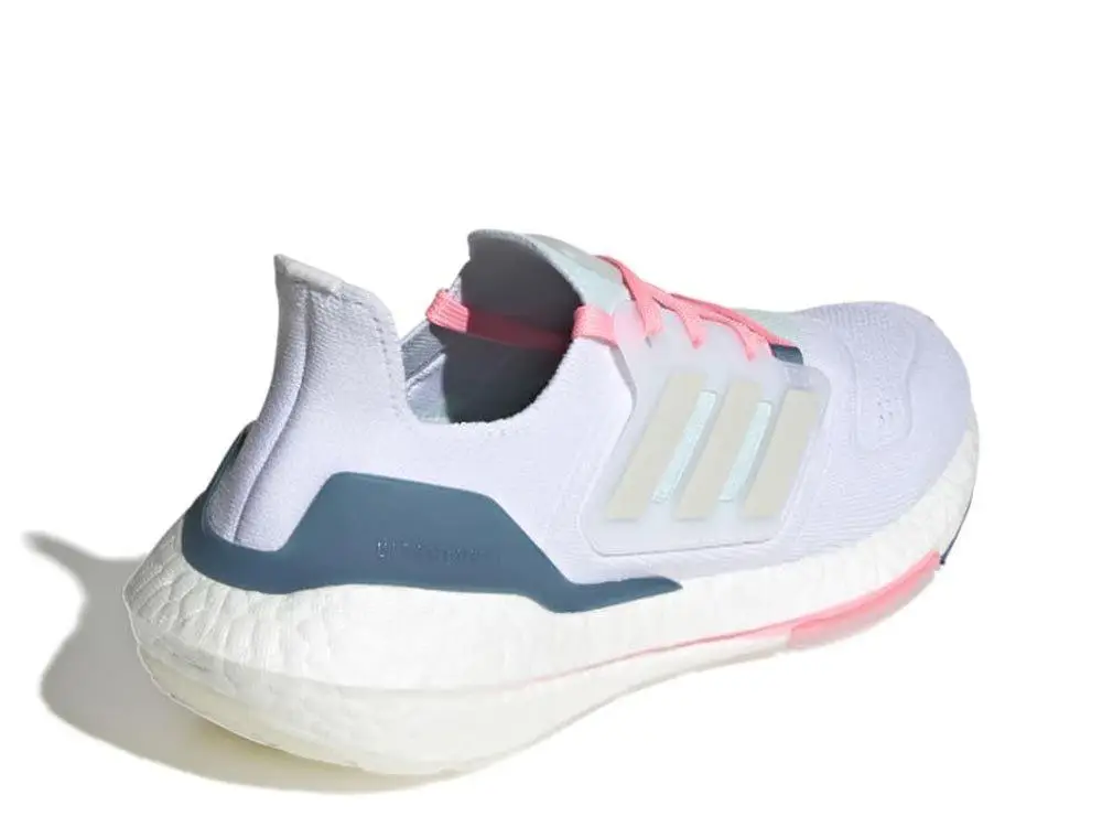 Кроссовки Adidas UltraBOOST 22 Размер 39 1/3, фото №3