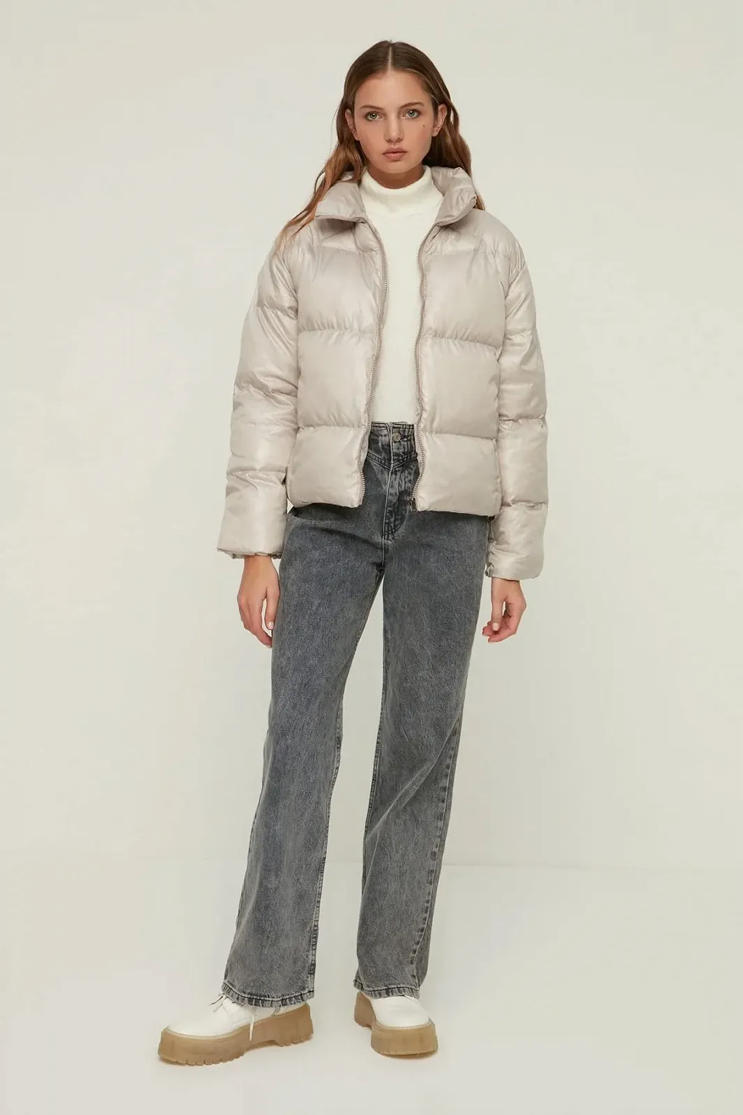 Пальто TRENDYOL Женское Каменное Со спущенными плечами Объемное Надувное, фото №2 Пальто TRENDYOL Женское Каменное Со спущенными плечами Объемное Надувное, фото №2