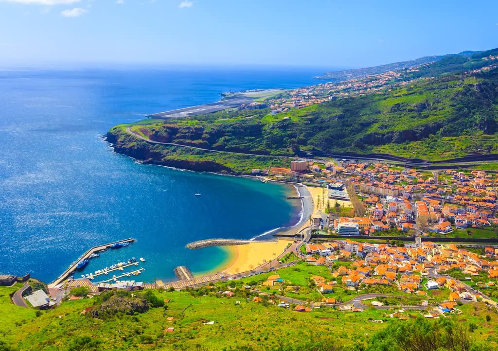 Пазл Lais Puzzle Остров Мадейра с воздуха, залив Машику, Португалия 1000 элементов, фото №3 Пазл Lais Puzzle Остров Мадейра с воздуха, залив Машику, Португалия 1000 элементов, фото №3