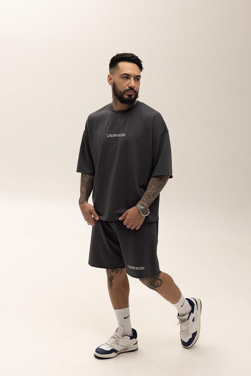 Костюм мужской летний графит Calvin Klein Стильный оверсайз на лето Базовый комплект для мужчины, фото №2