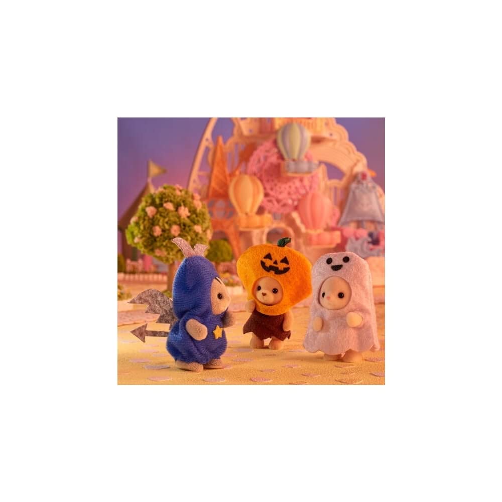 Набор Sylvanian Families Halloween "Trick or Treat Trio", фото №4