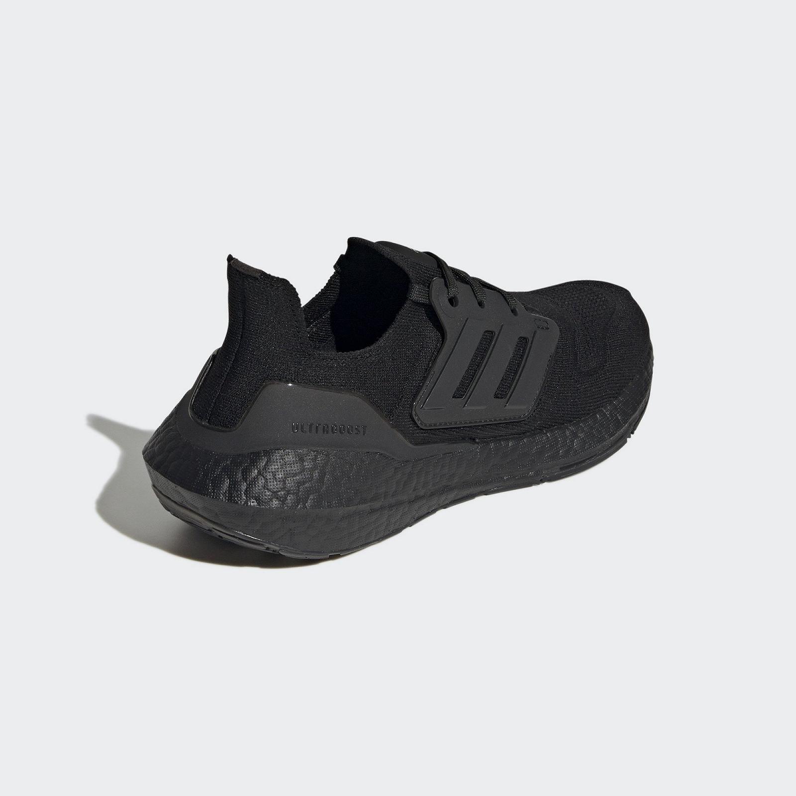 Кроссовки Adidas Ultraboost 22 Shoes Размер 39 1/3, фото №5