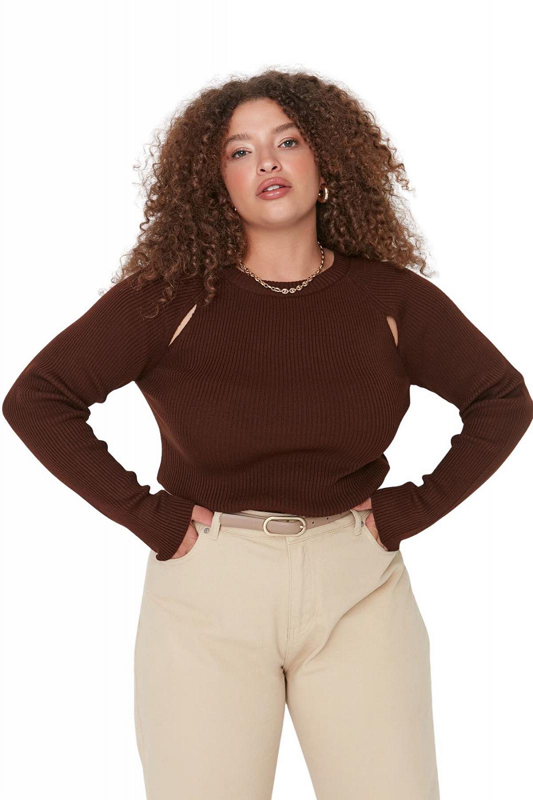 Женский свитшот TRENDYOL, однотонный, с круглым вырезом, большого размера, стандартного кроя, фото №3 Женский свитшот TRENDYOL, однотонный, с круглым вырезом, большого размера, стандартного кроя, фото №3