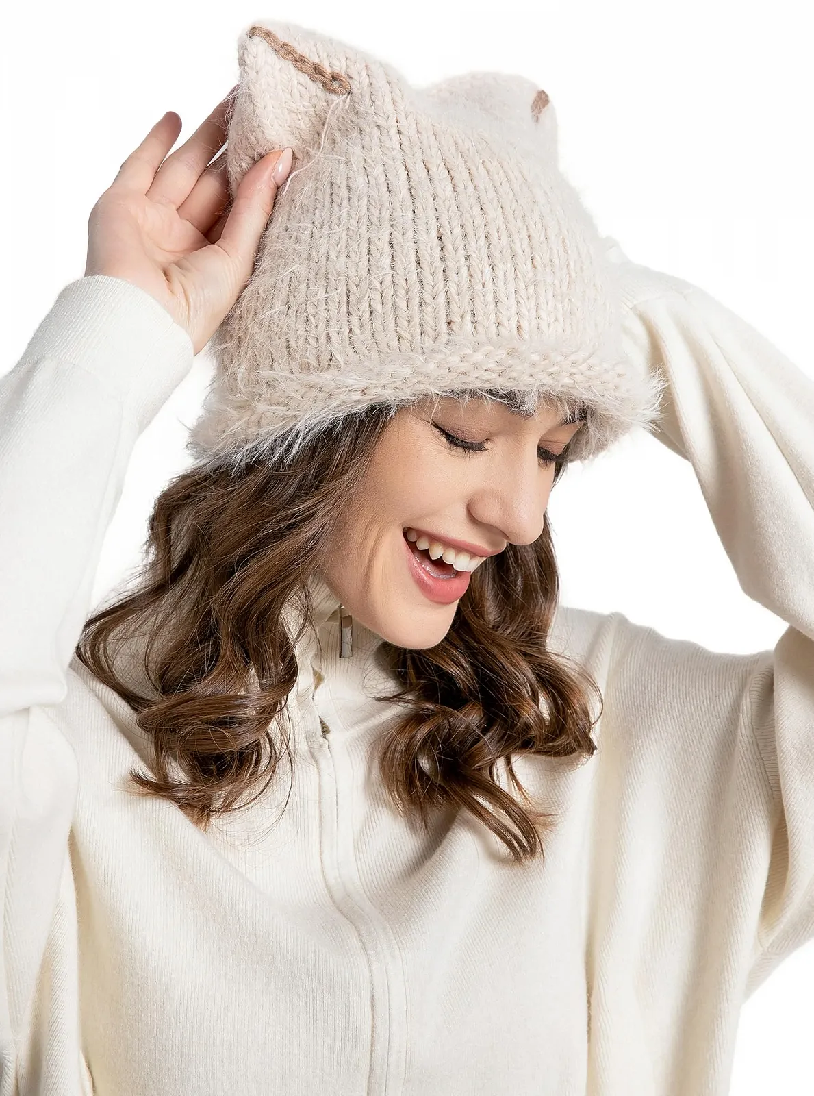 Вязаная шапка с кошачьими ушками ZLYC Slouchy Grunge Милая зимняя, фото №3 Вязаная шапка с кошачьими ушками ZLYC Slouchy Grunge Милая зимняя, фото №3