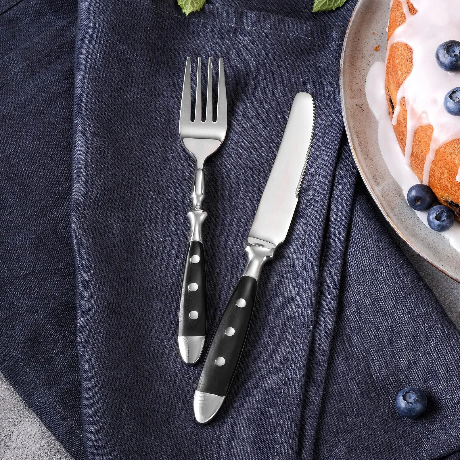 Набір десертних столових приборів GRÄWE Nuremberg, 12 предметів на 6 персон, нержавіюча сталь, чорні ручки, фото №4 Набір десертних столових приборів GRÄWE Nuremberg, 12 предметів на 6 персон, нержавіюча сталь, чорні ручки, фото №4