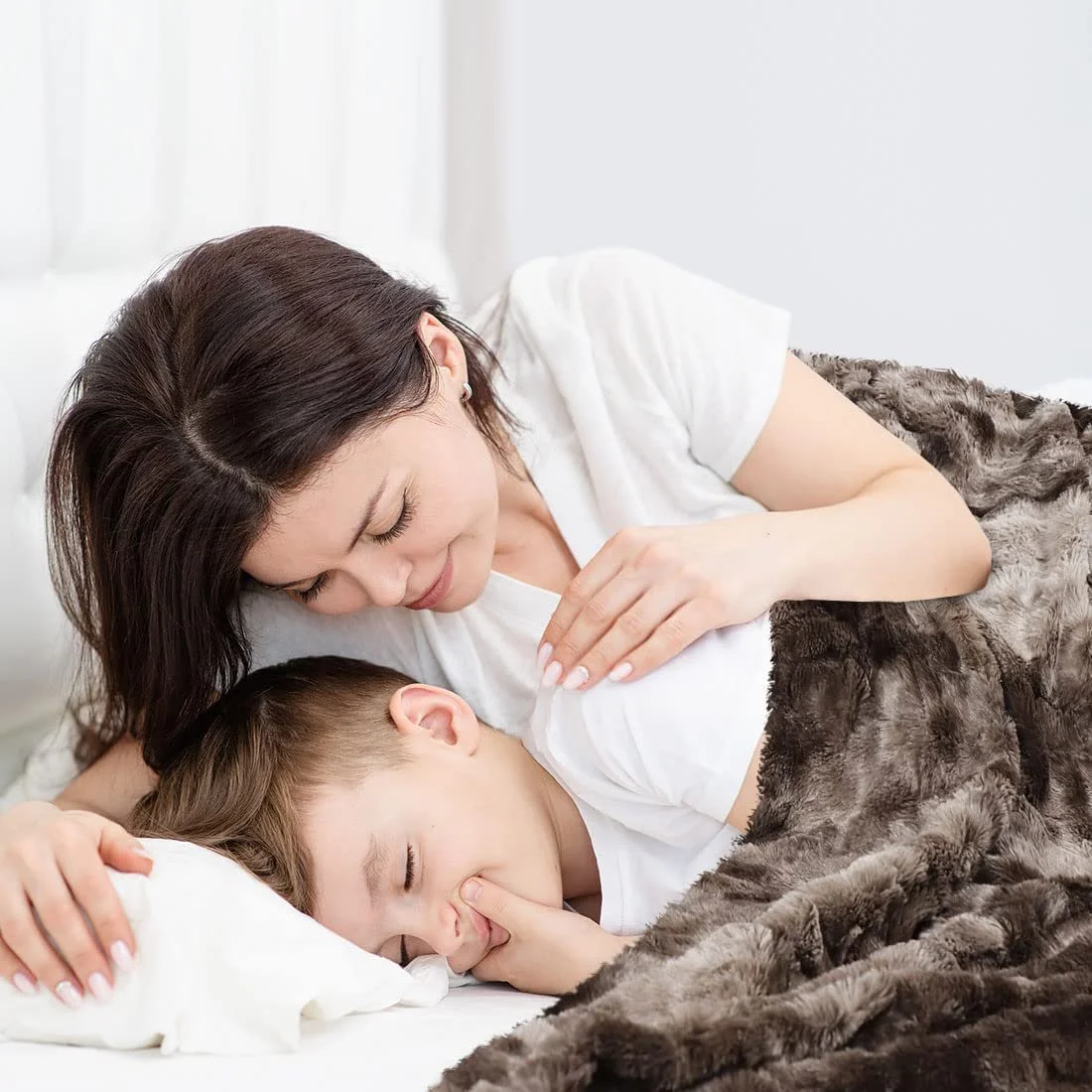 Одеяло PiccoCasa Мягкий искусственный мех Двуспальное двухстороннее Роскошный коврик Tie Dye Shaggy для дивана кровати Плюшевые флисовые одеяла для подарка 152 x 198 см Коричневый, фото №4