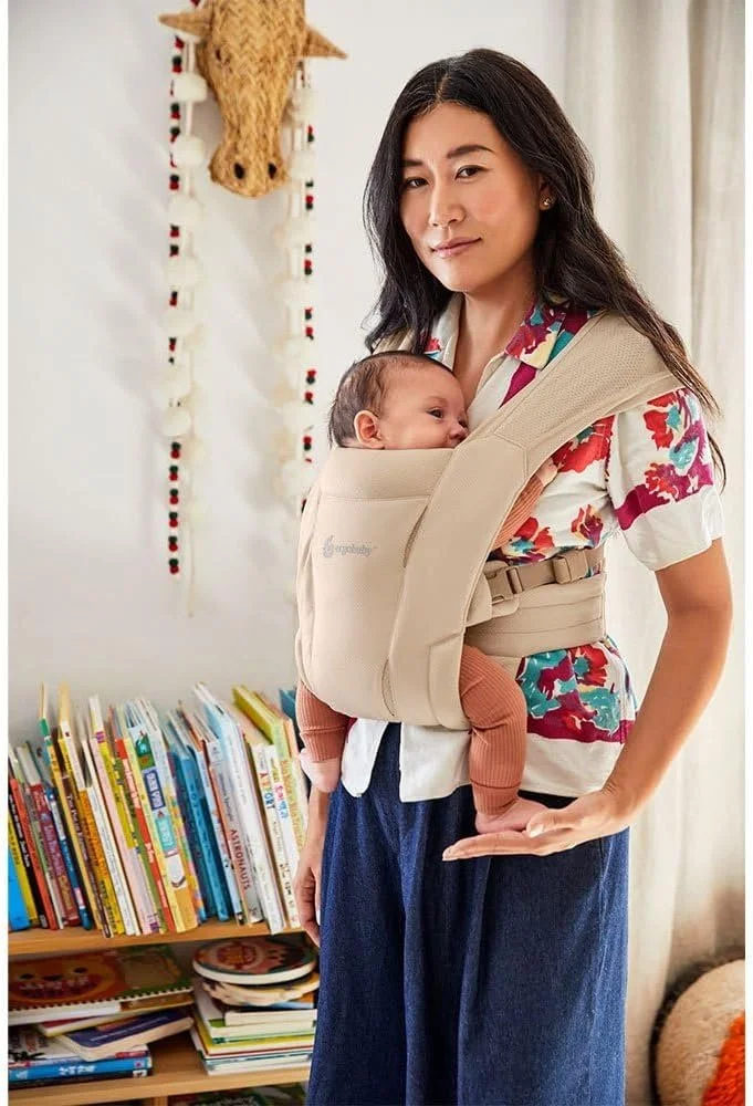 Дитячий рюкзак-переноска Ergobaby Embrace Soft Air Mesh для новонароджених 2-позиційний Кремовий, фото №5