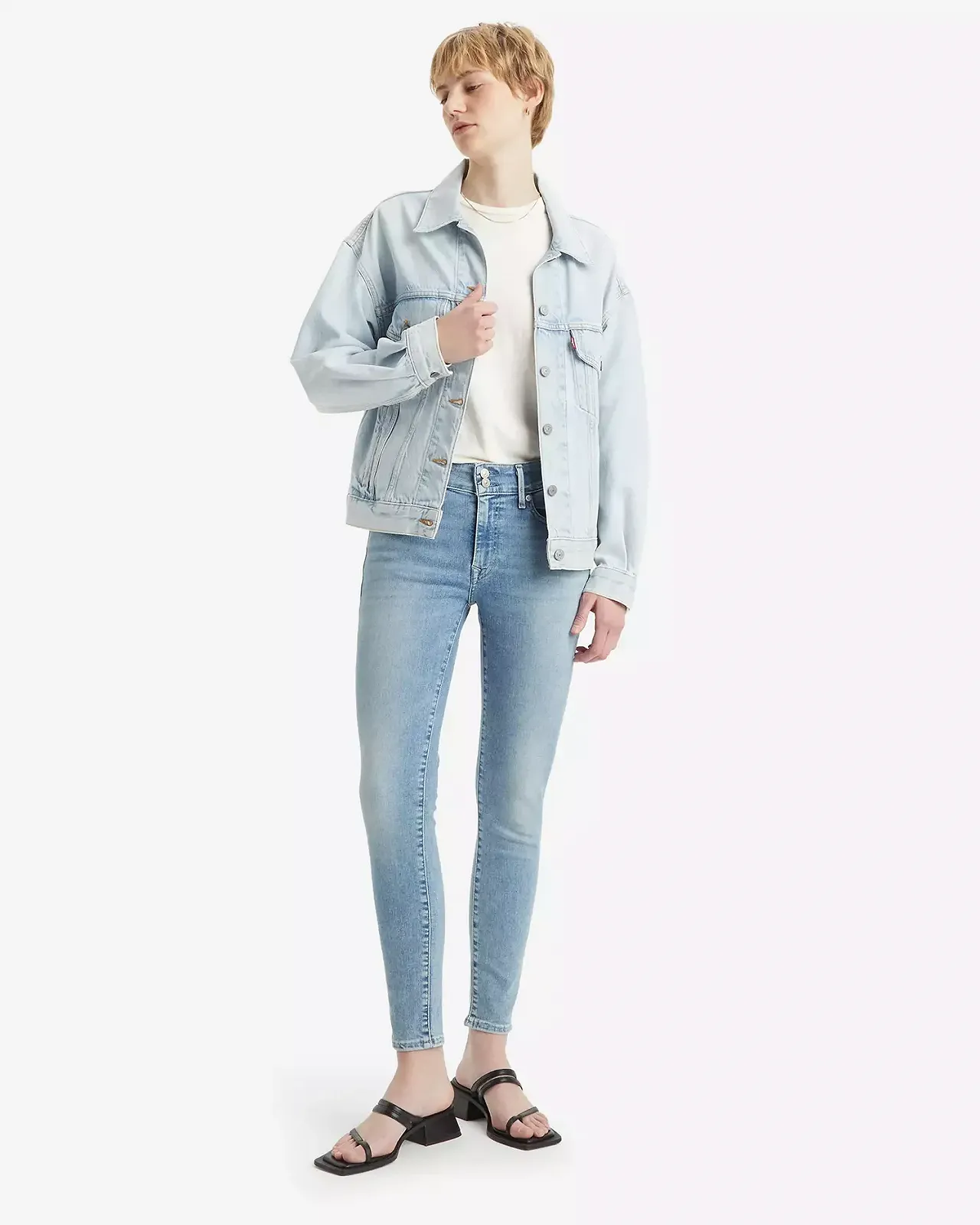 Женские джинсы Levis - 711 Double Button Blue Wave Light - 28, фото №1 Женские джинсы Levis - 711 Double Button Blue Wave Light - 28, фото №1