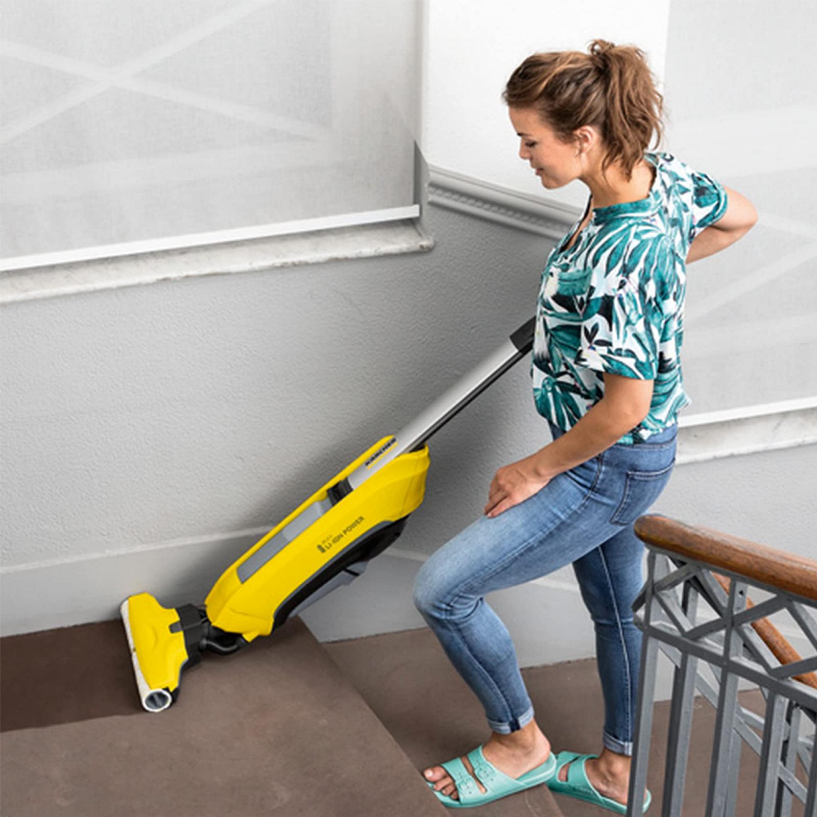 Электрический очиститель для пола Karcher FC 5 с функцией всасывания (460 Вт, очиститель твердых полов для паркета, ламината, плитки, каменных полов), фото №8 Электрический очиститель для пола Karcher FC 5 с функцией всасывания (460 Вт, очиститель твердых полов для паркета, ламината, плитки, каменных полов), фото №8