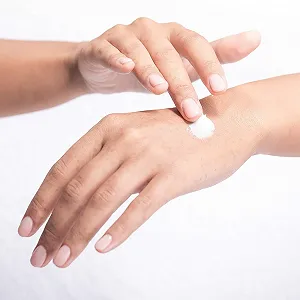 Крем для рук numis med PH 5.5 - Заспокійливийдля дуже чутливої шкіри synthetic.ua - Фото 1