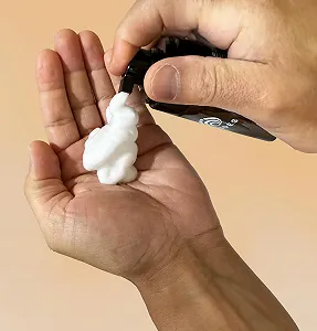 Очищающее средство для лица MYSTIC Daily для мужчин с салициловой кислотой, растительной гиалуроновой кислотой и чайным деревом для гладкой кожи без напряжения мягко удаляет загрязнения, грязь и жир synthetic.ua - Фото 1