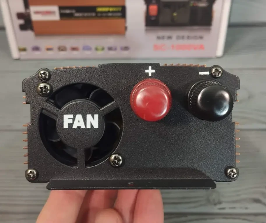 Преобразователь напряжения 12V-220V 1000W/инвертор автомобильный 1000W 12 V UN-3054 work 660W, фото №6 Преобразователь напряжения 12V-220V 1000W/инвертор автомобильный 1000W 12 V UN-3054 work 660W, фото №6