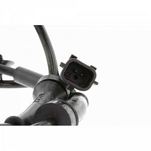 Датчик частоты вращения колеса VEMO V46-72-0103 Green Mobility Parts для MERCEDES-BENZ synthetic.ua - Фото 1