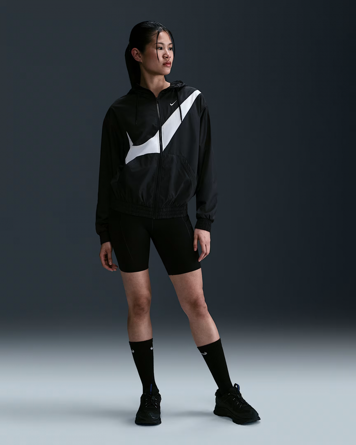 Джемпер W NSW CLSSC WVN UV FZ LOGO JKT HM8971-010 Nike L, фото №3